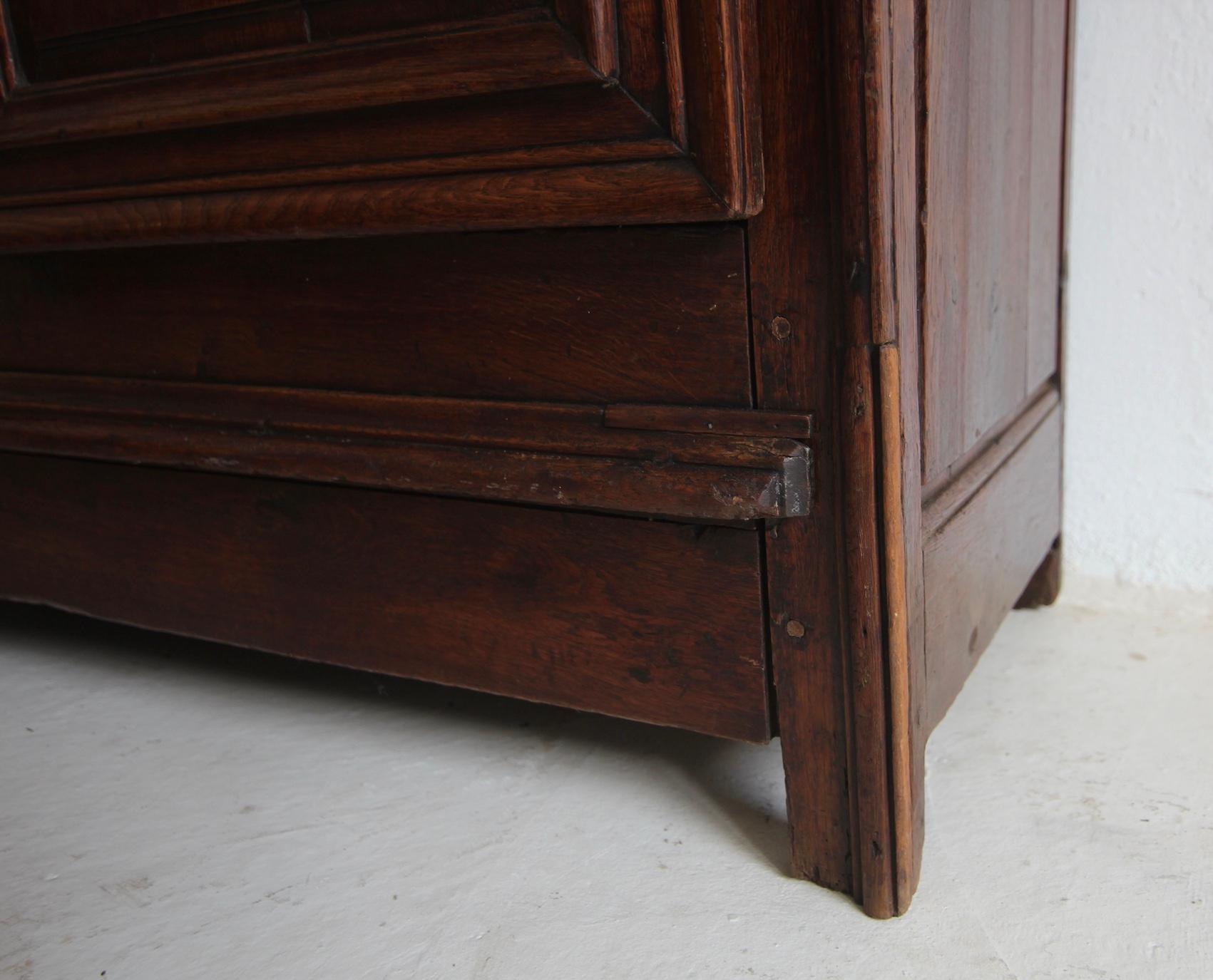 Late 18th Century Rustic Oak Cabinet For Sale 7