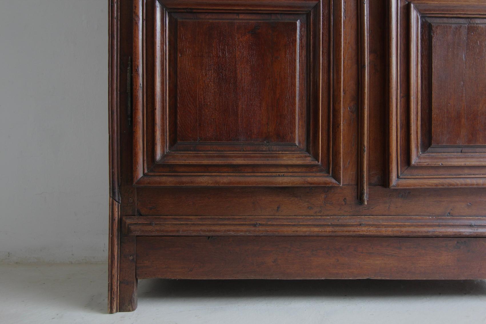 Late 18th Century Rustic Oak Cabinet For Sale 8