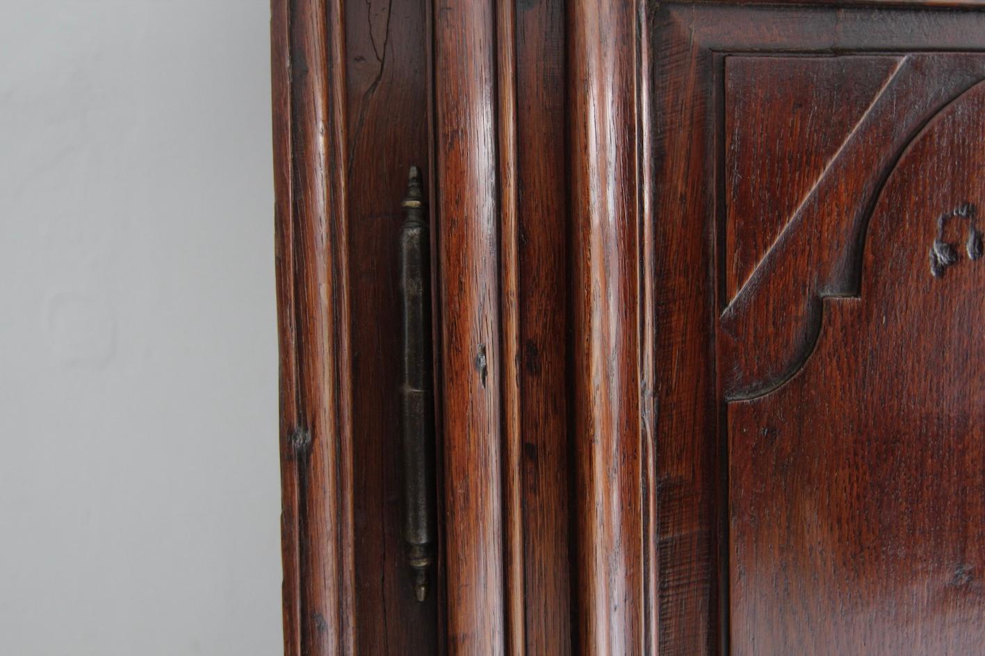 Late 18th Century Rustic Oak Cabinet For Sale 9
