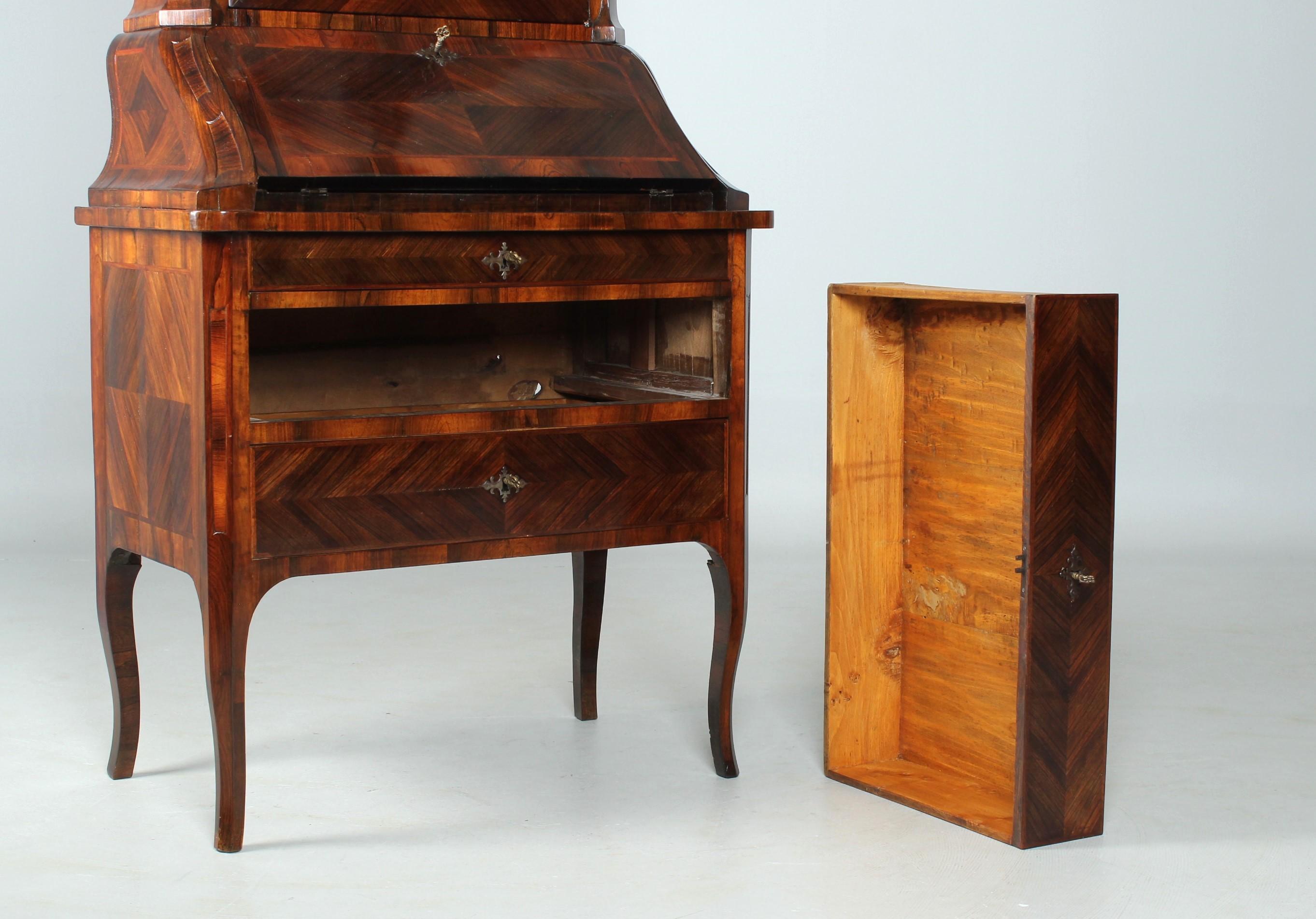 Late 18th Century Secretaire with Architectural Marquetry, Italy, circa 1770 For Sale 10