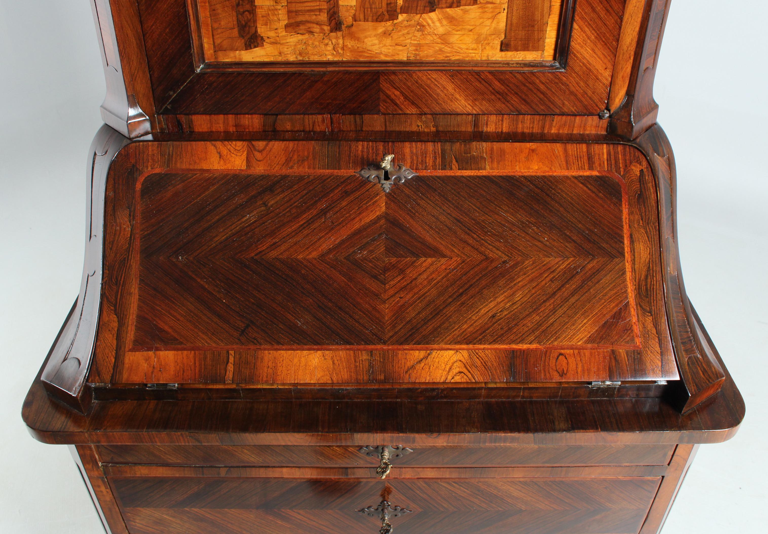 Italian Late 18th Century Secretaire with Architectural Marquetry, Italy, circa 1770 For Sale