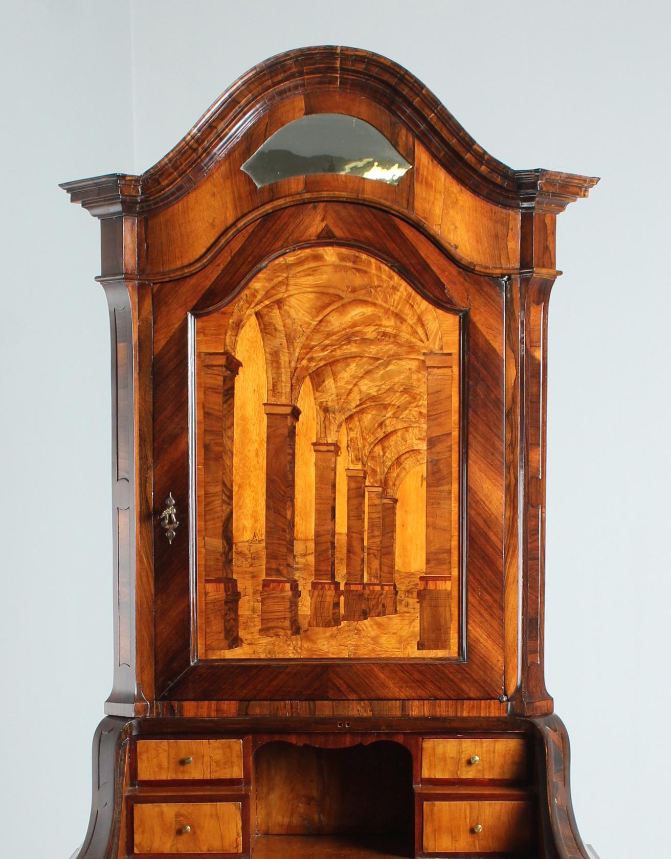 Late 18th Century Secretaire with Architectural Marquetry, Italy, circa 1770 In Good Condition For Sale In Greven, DE