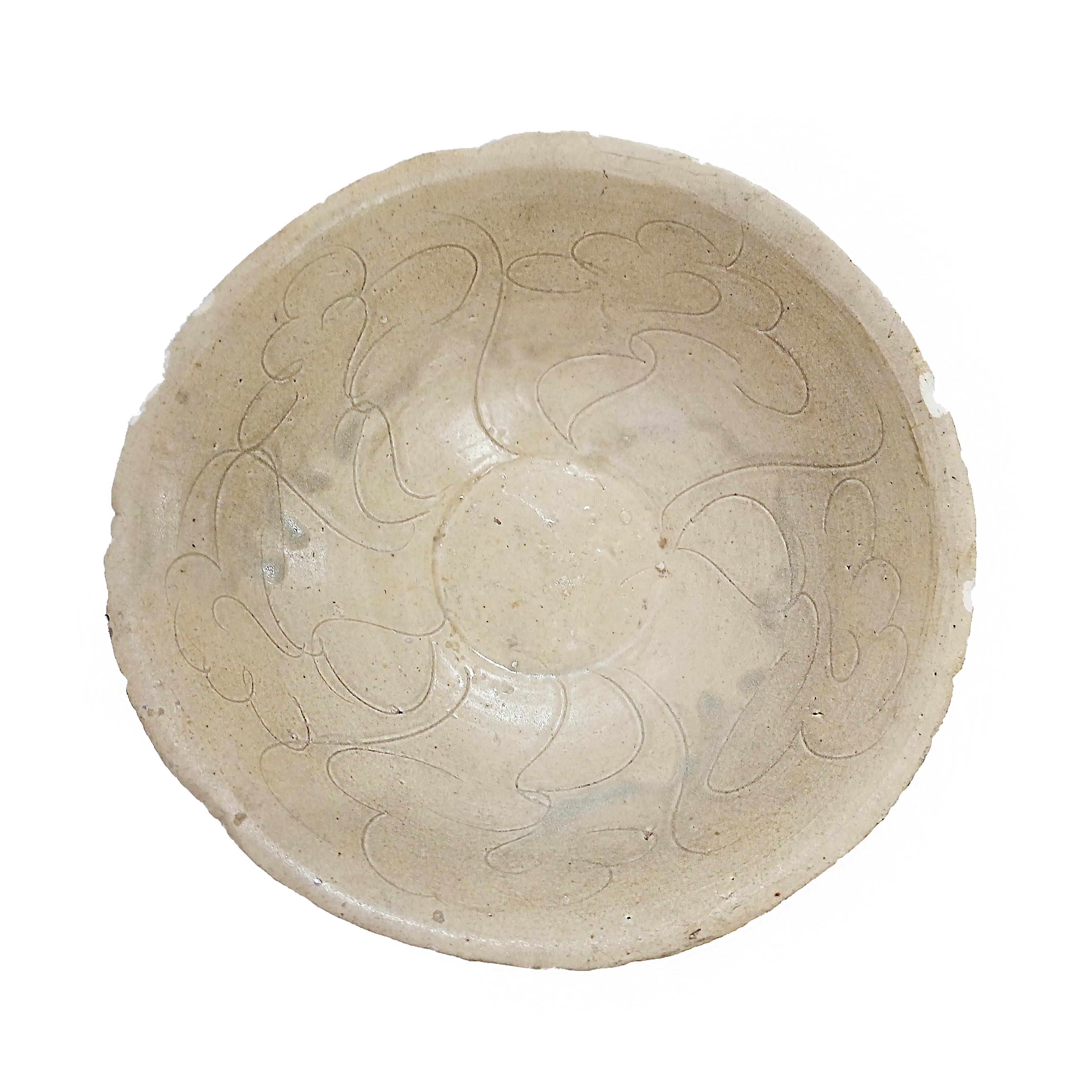 Mid-19th Century Shipwreck-Reclaimed Ceramic Bowls from Indonesia For Sale 10