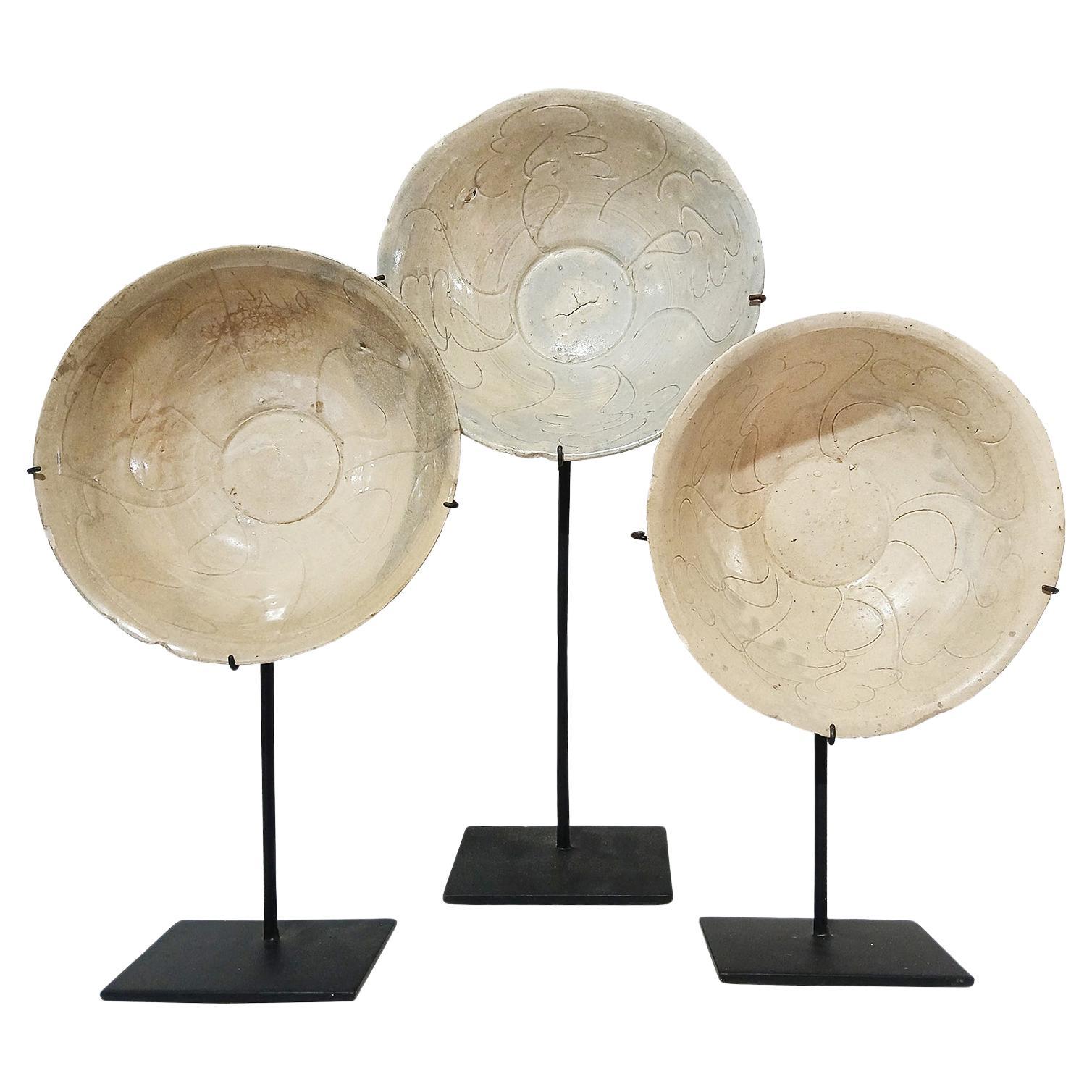 Mid-19th Century Shipwreck-Reclaimed Ceramic Bowls from Indonesia