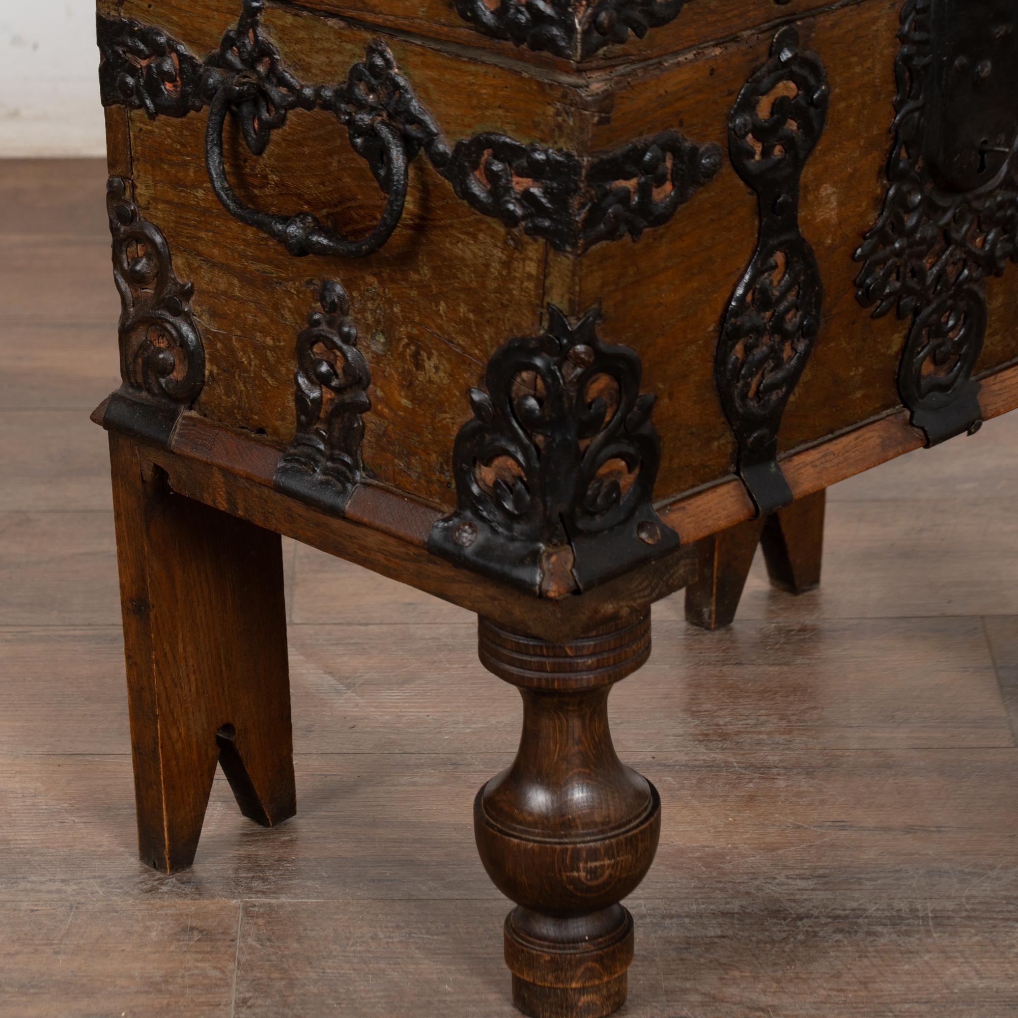 Late 18th Century Small Dome Top Oak Trunk on Stand, Sweden For Sale 8