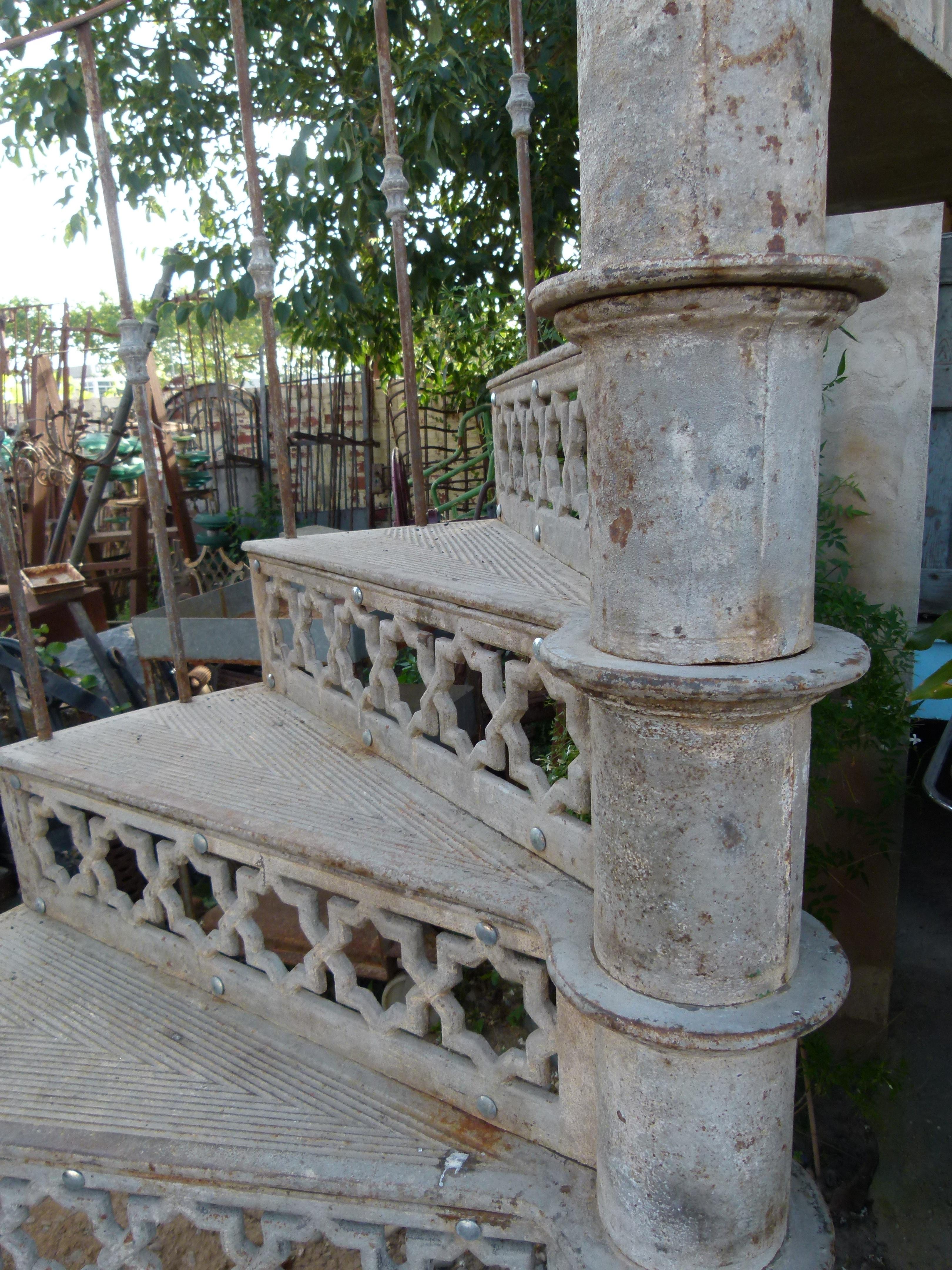 Late 18th Century Southern Spain Cast Iron Spiral Staircase 3