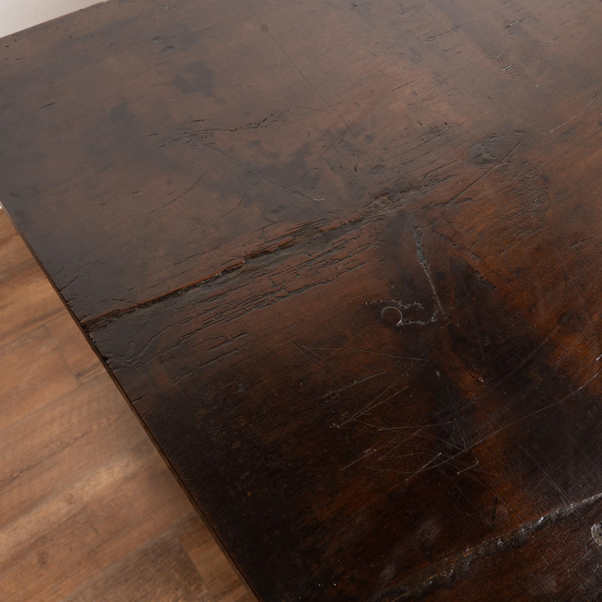 Late 18th Century Spanish Oak Console Table with Two Drawers For Sale 8