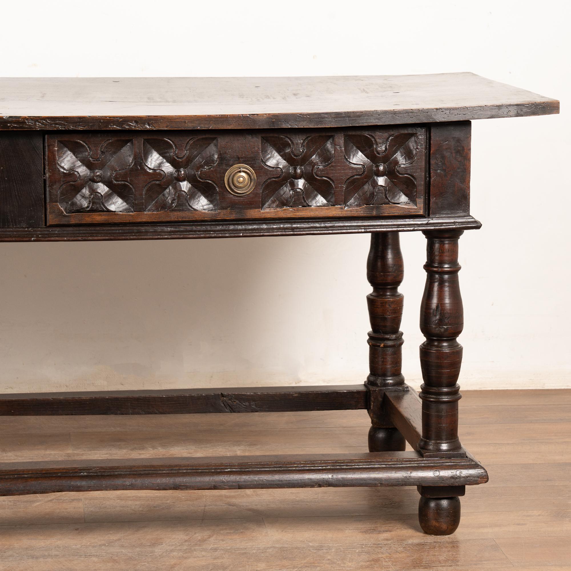 Late 18th Century Spanish Oak Console Table with Two Drawers For Sale 9