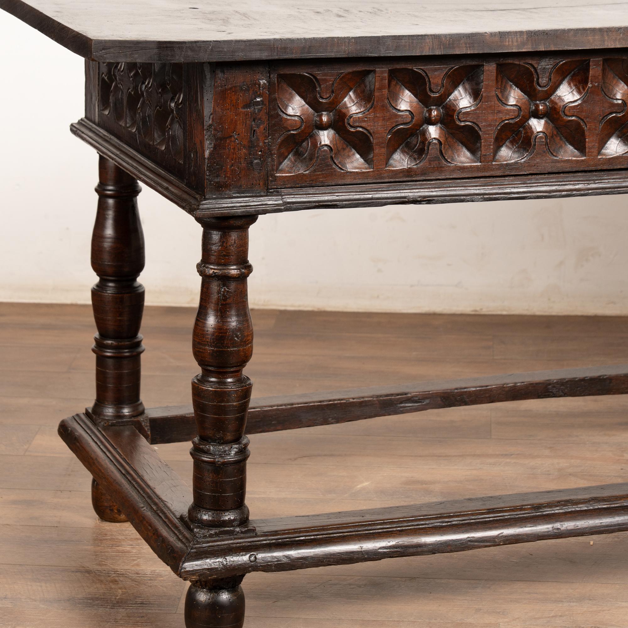 Late 18th Century Spanish Oak Console Table with Two Drawers For Sale 10