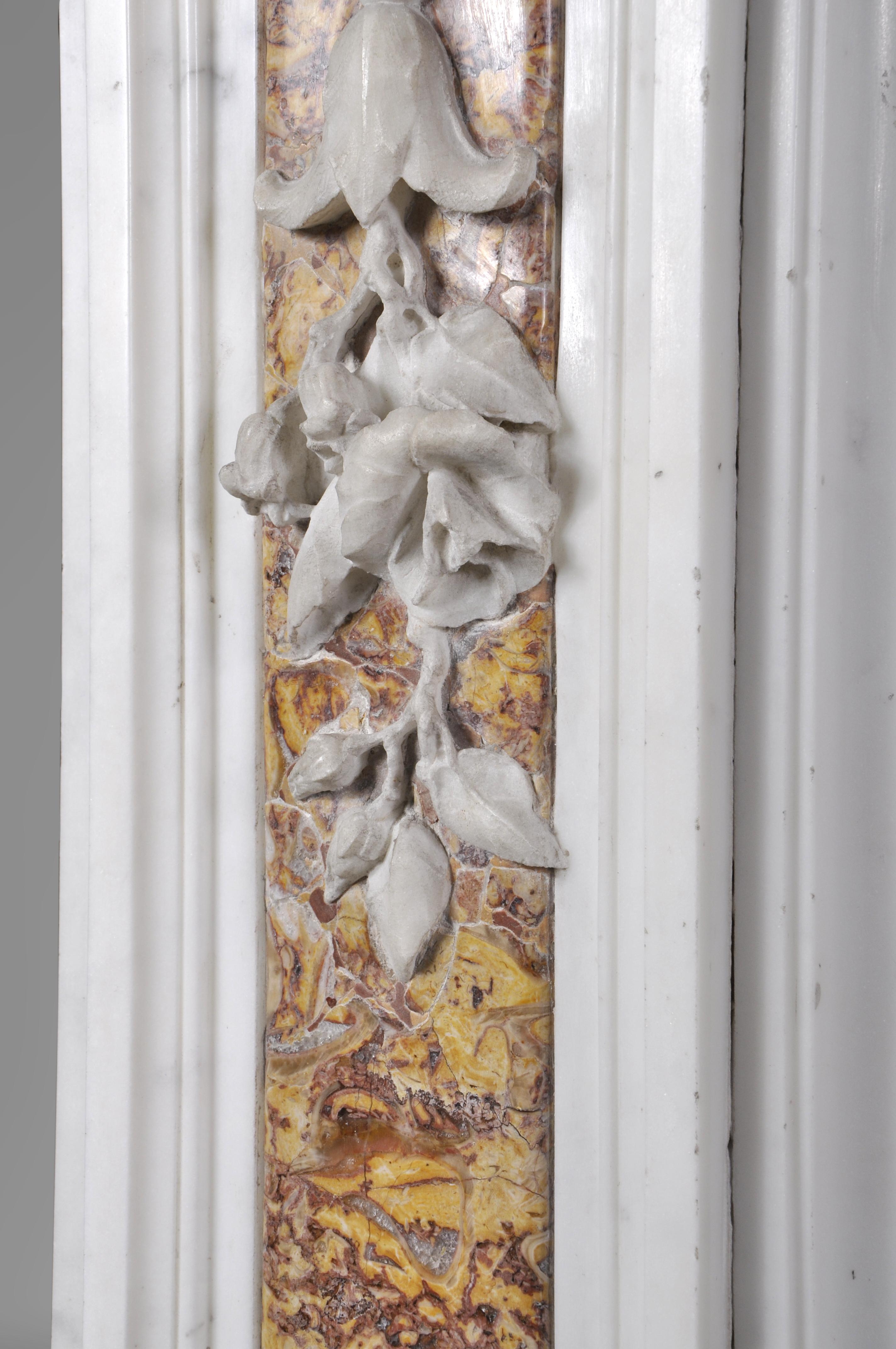 Late 18th century Statuary and Brocatelle marble fireplace with putti For Sale 4
