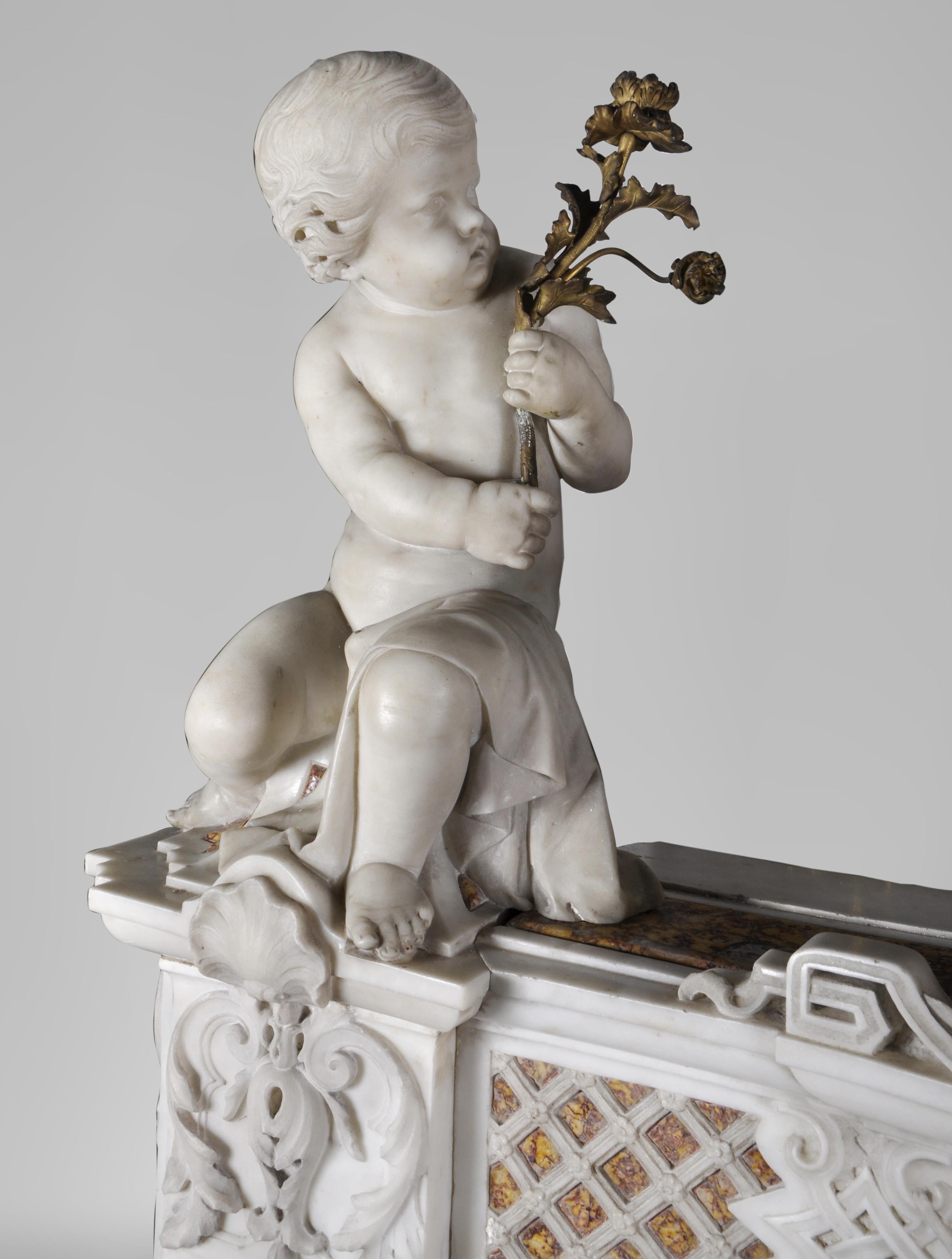 Late 18th century Statuary and Brocatelle marble fireplace with putti For Sale 2