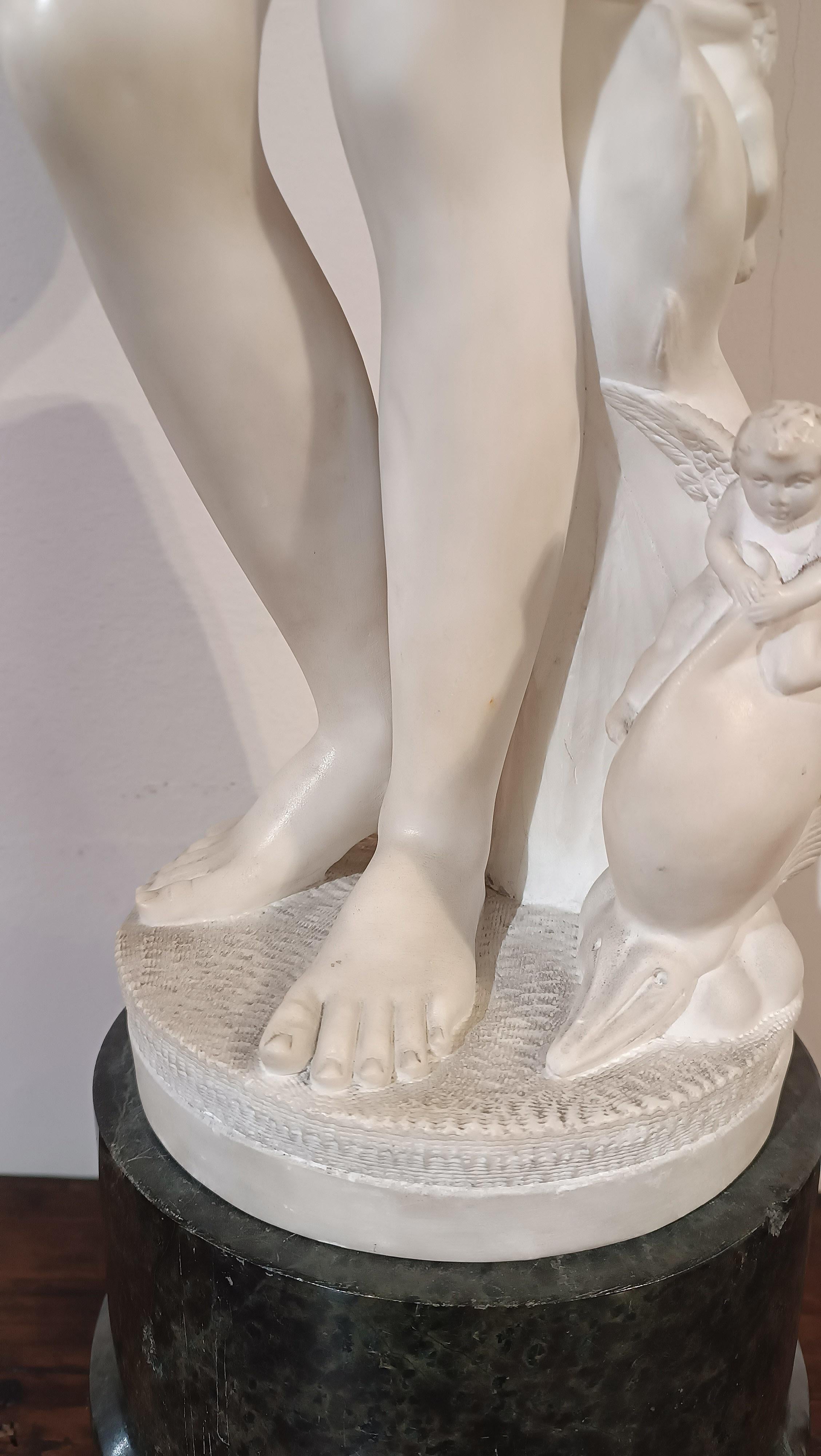 Marmo STATUETTA DEL MEDICO VENERE DELLA FINE DEL XVIII SECOLO in vendita