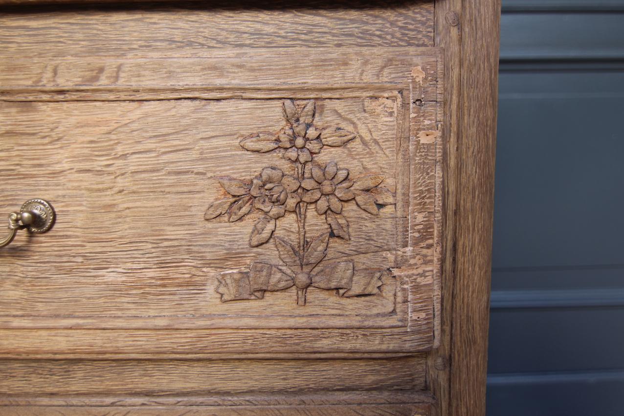 Late 18th Century Stripped Oak Louis XVI Chest of Drawers 8
