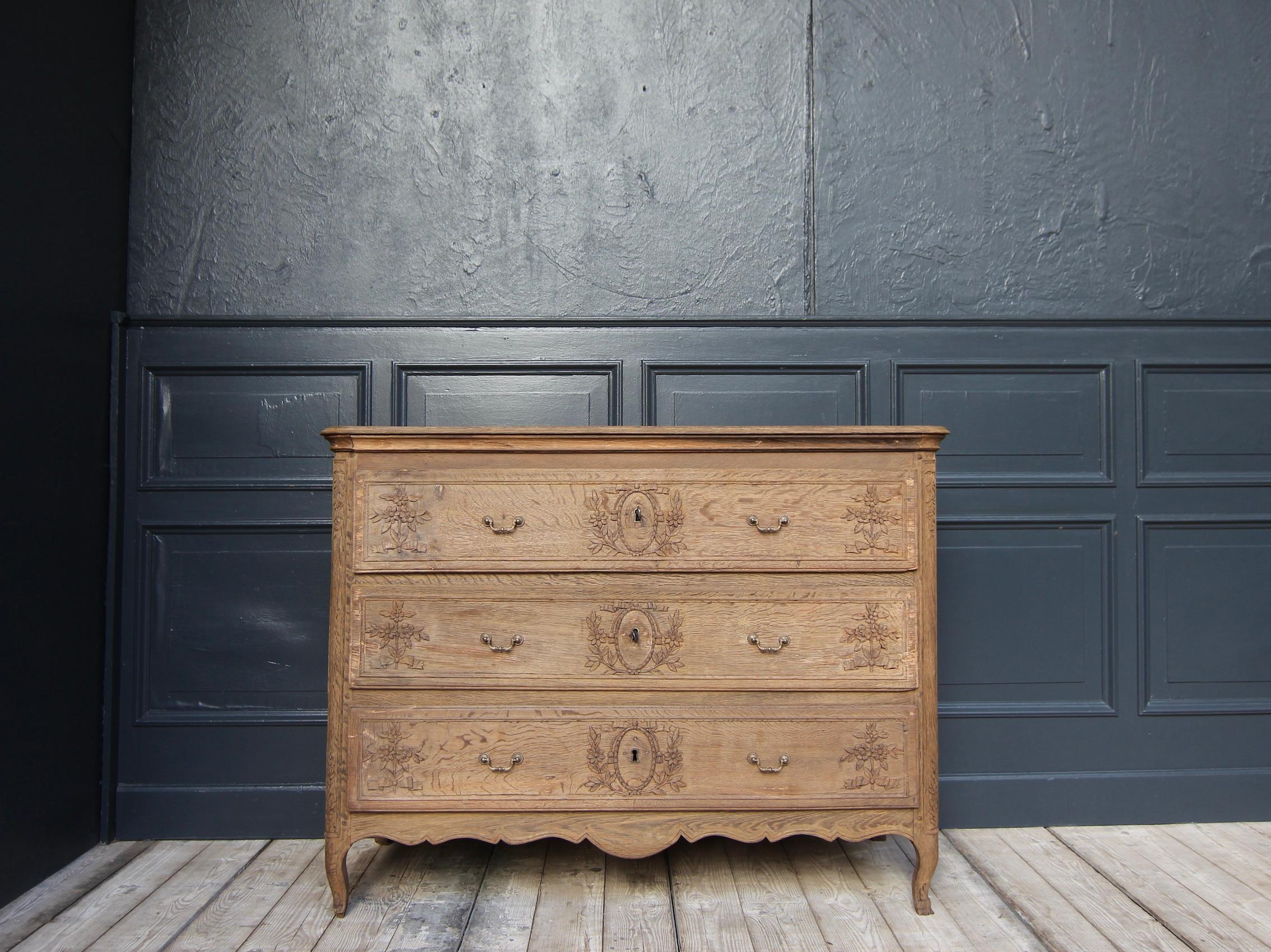 Late 18th Century Stripped Oak Louis XVI Chest of Drawers 2