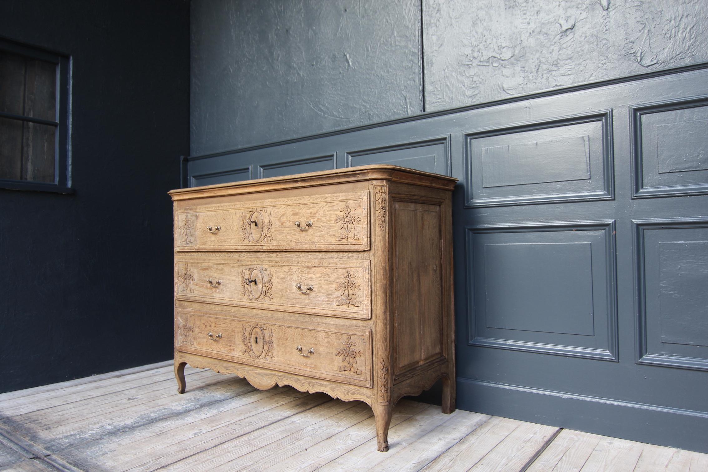 Late 18th Century Stripped Oak Louis XVI Chest of Drawers 3