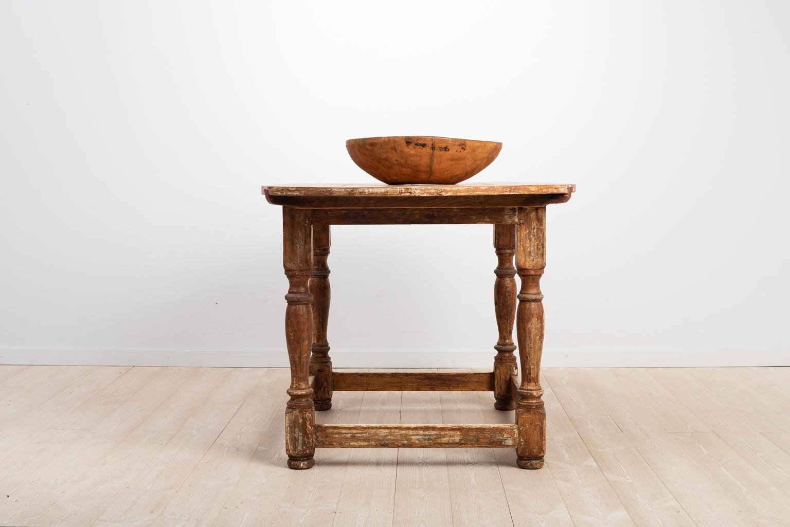 Antique Swedish Baroque Pine Centre Table For Sale 2