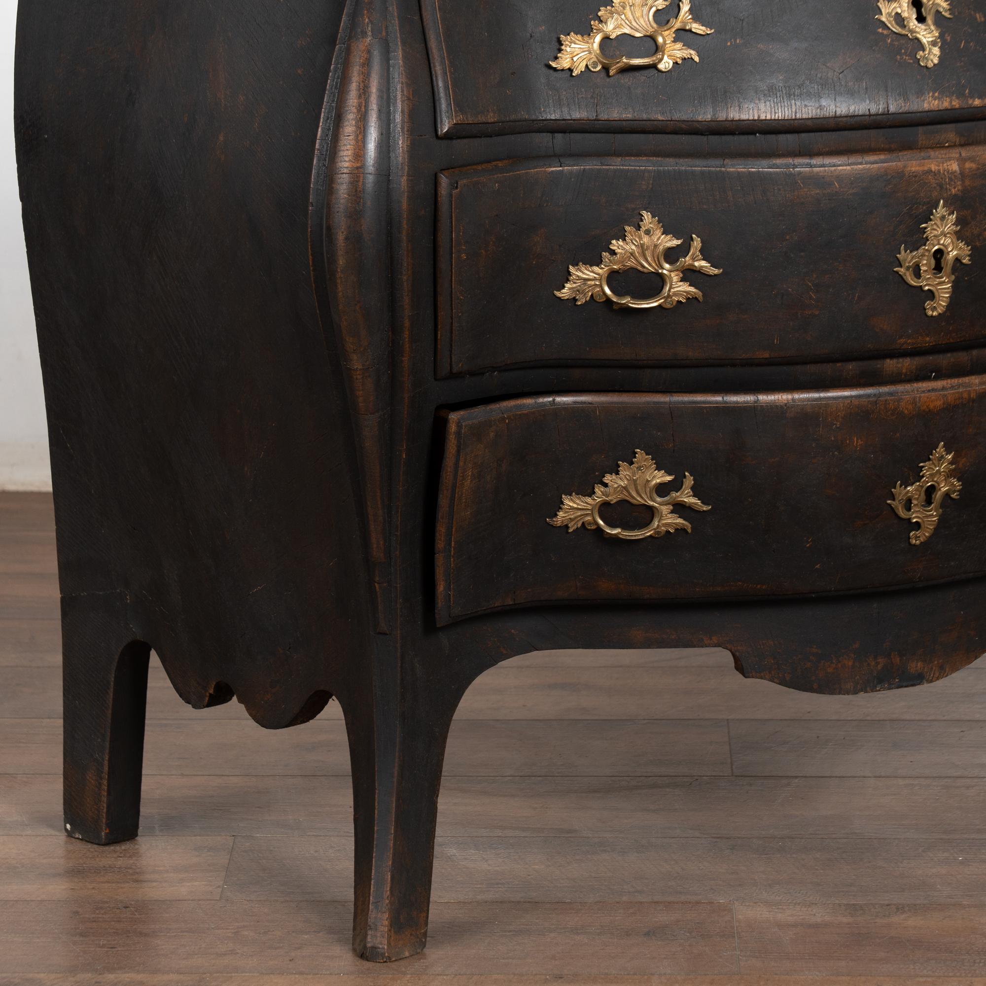 Late 18th Century Swedish Black Bombay Chest of Three Drawers For Sale 9