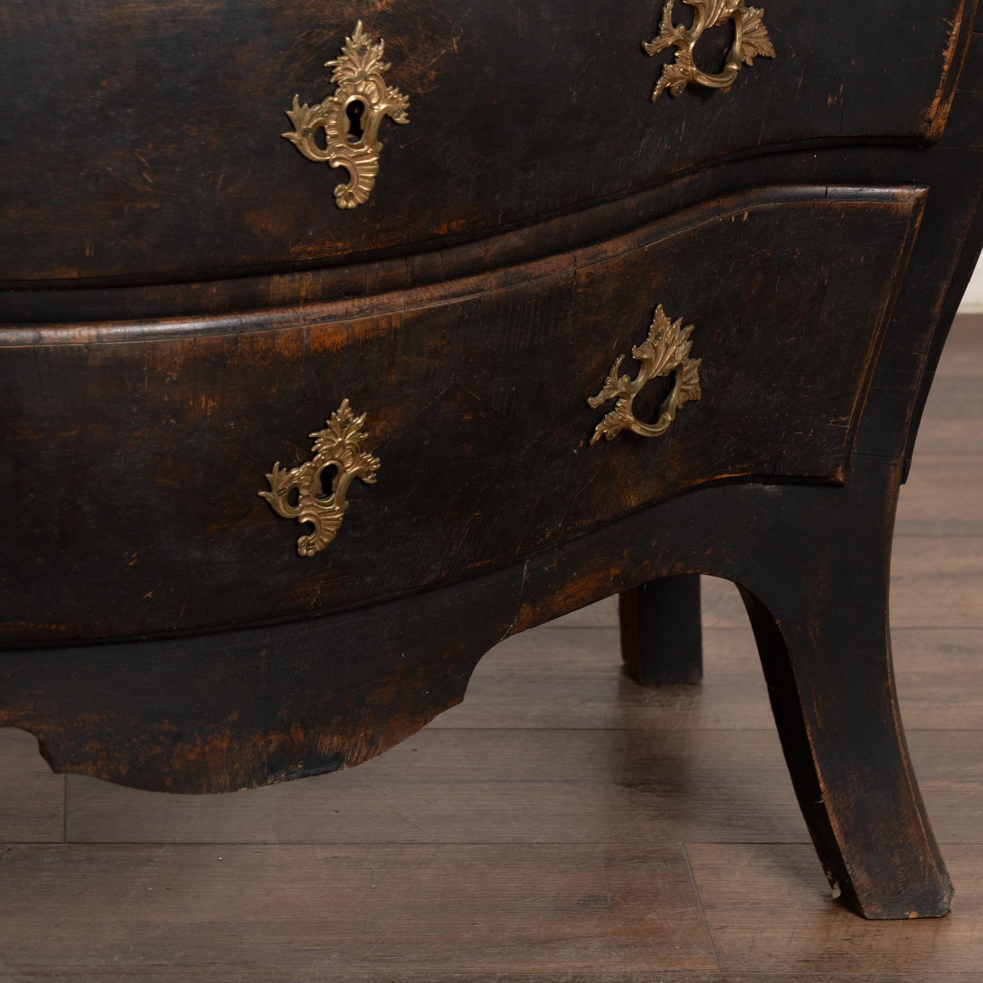 Late 18th Century Swedish Black Bombay Chest of Three Drawers For Sale 13
