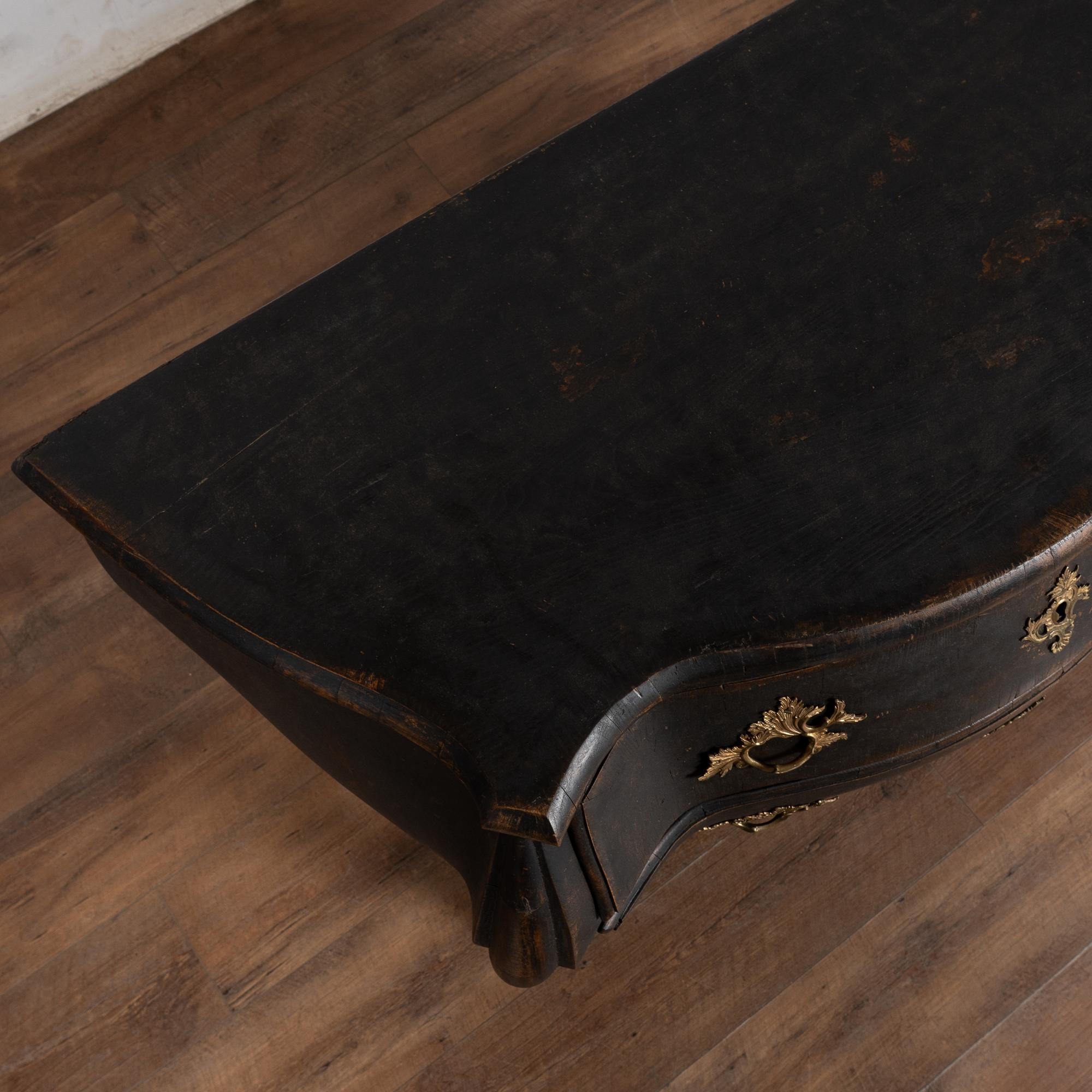 Late 18th Century Swedish Black Bombay Chest of Three Drawers For Sale 1