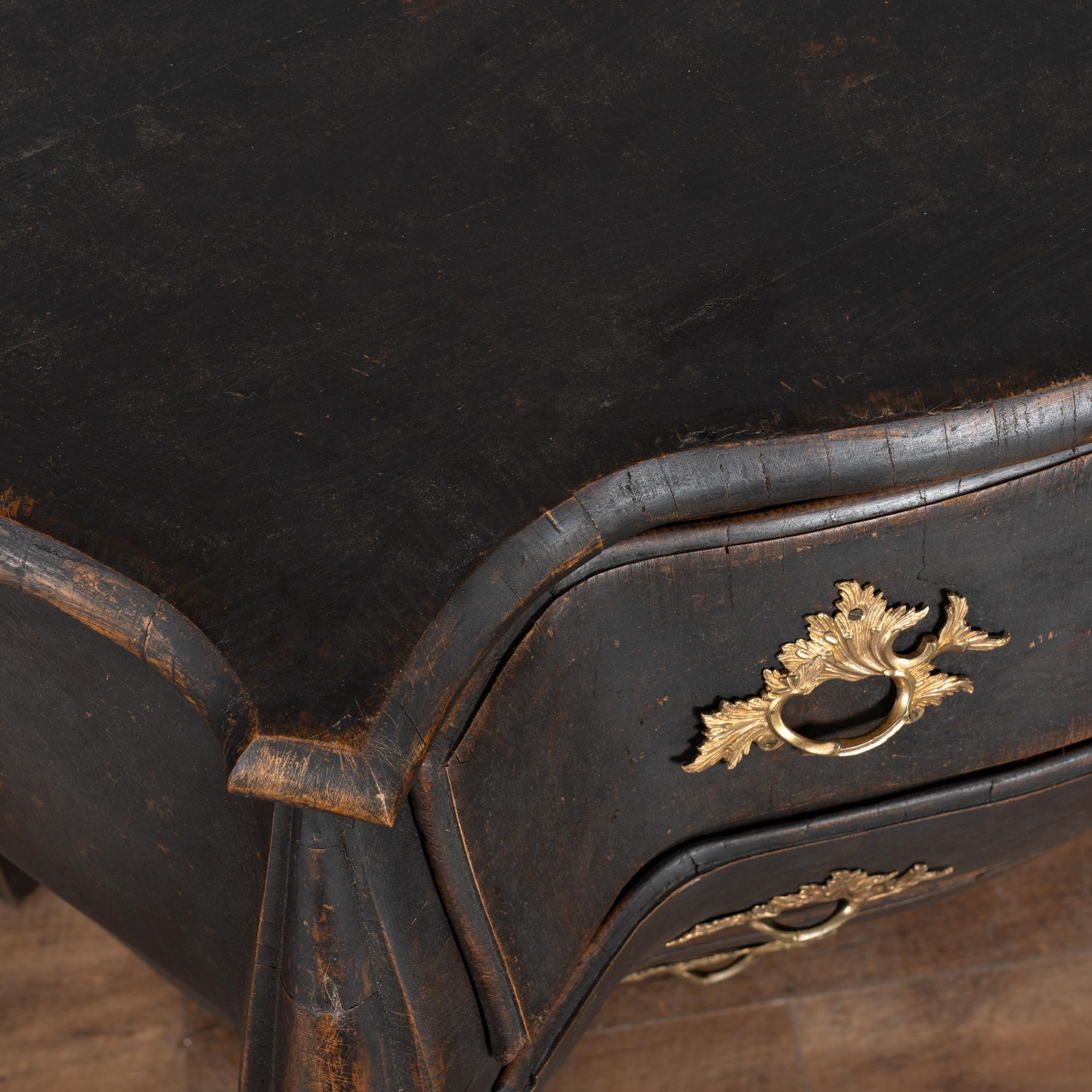 Late 18th Century Swedish Black Bombay Chest of Three Drawers For Sale 3
