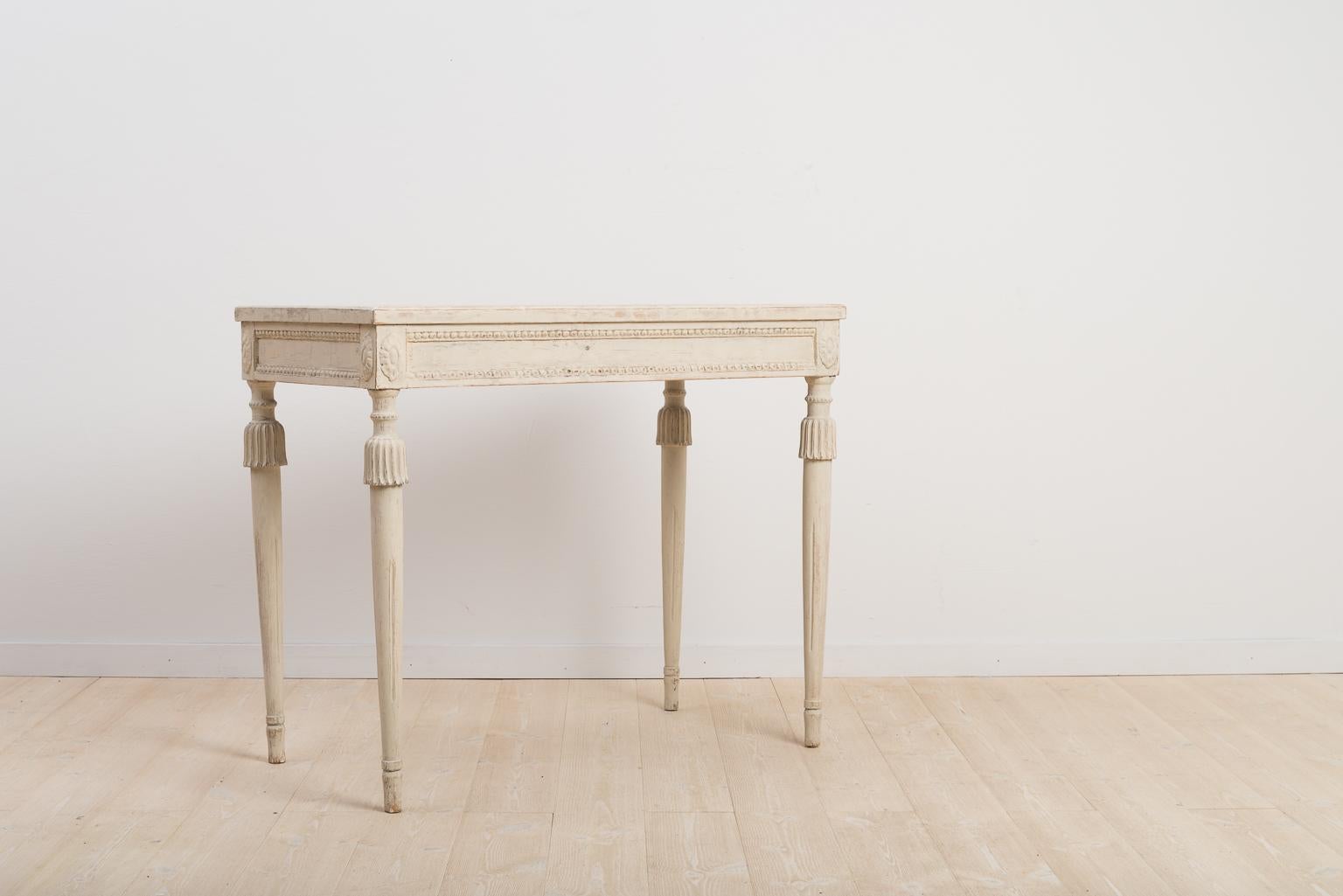 Pine Late 18th Century Swedish Gustavian Console Table