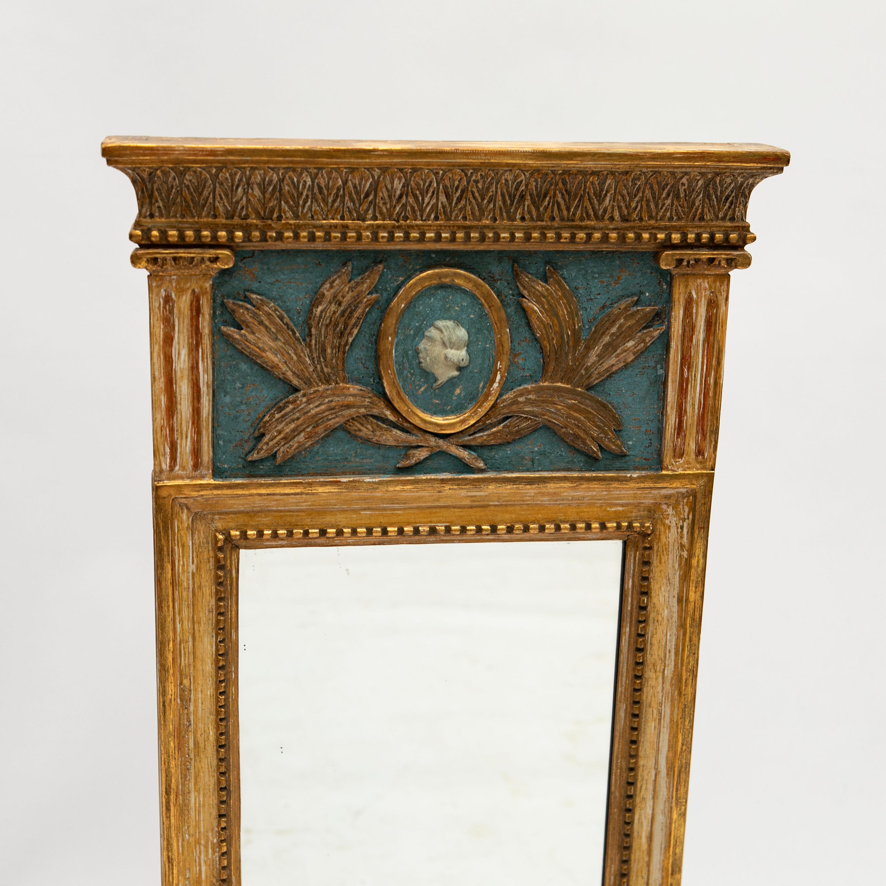 Late 18th Century Swedish Gustavian Gilded Wall Mirror In Good Condition For Sale In Kastrup, DK