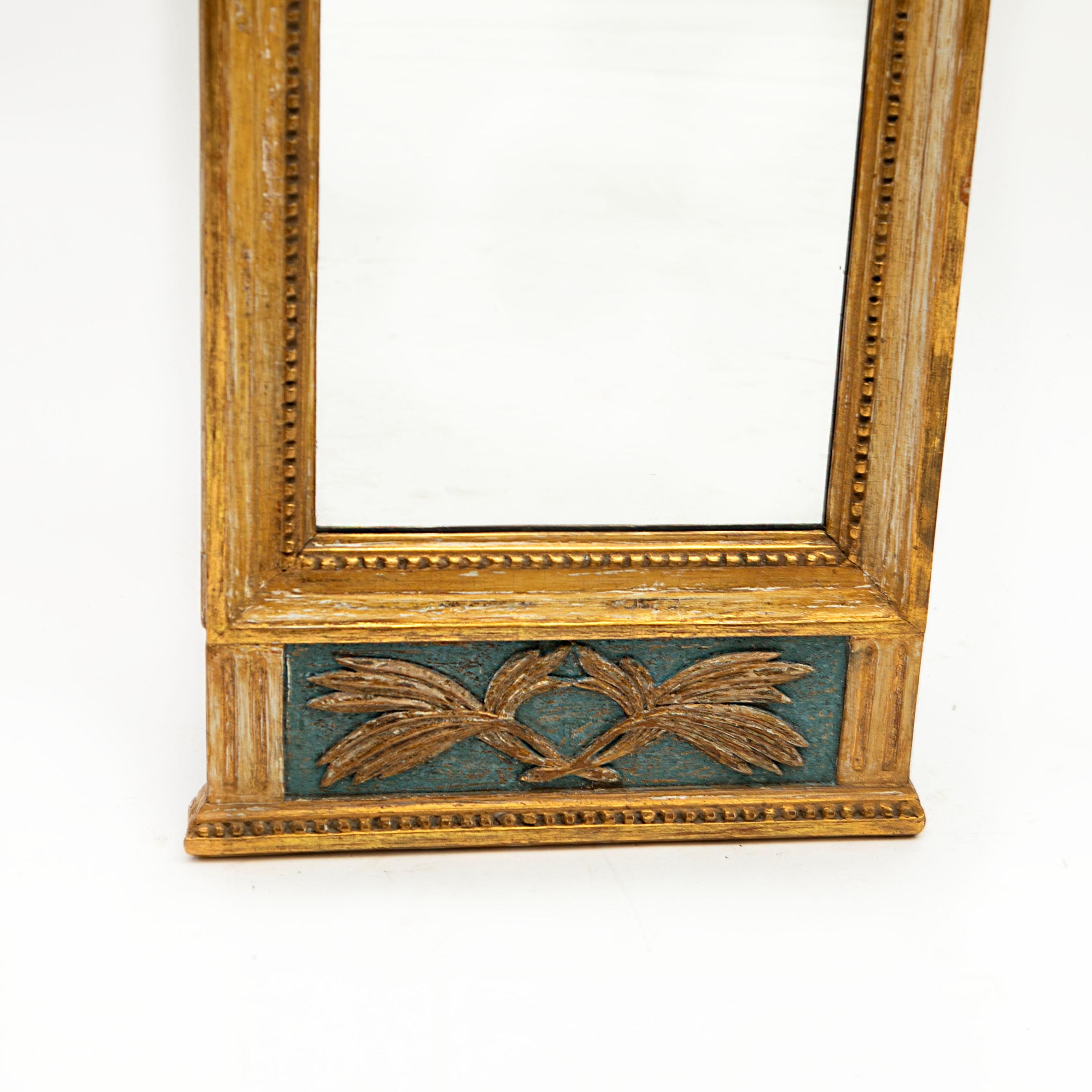 Gesso Late 18th Century Swedish Gustavian Gilded Wall Mirror For Sale
