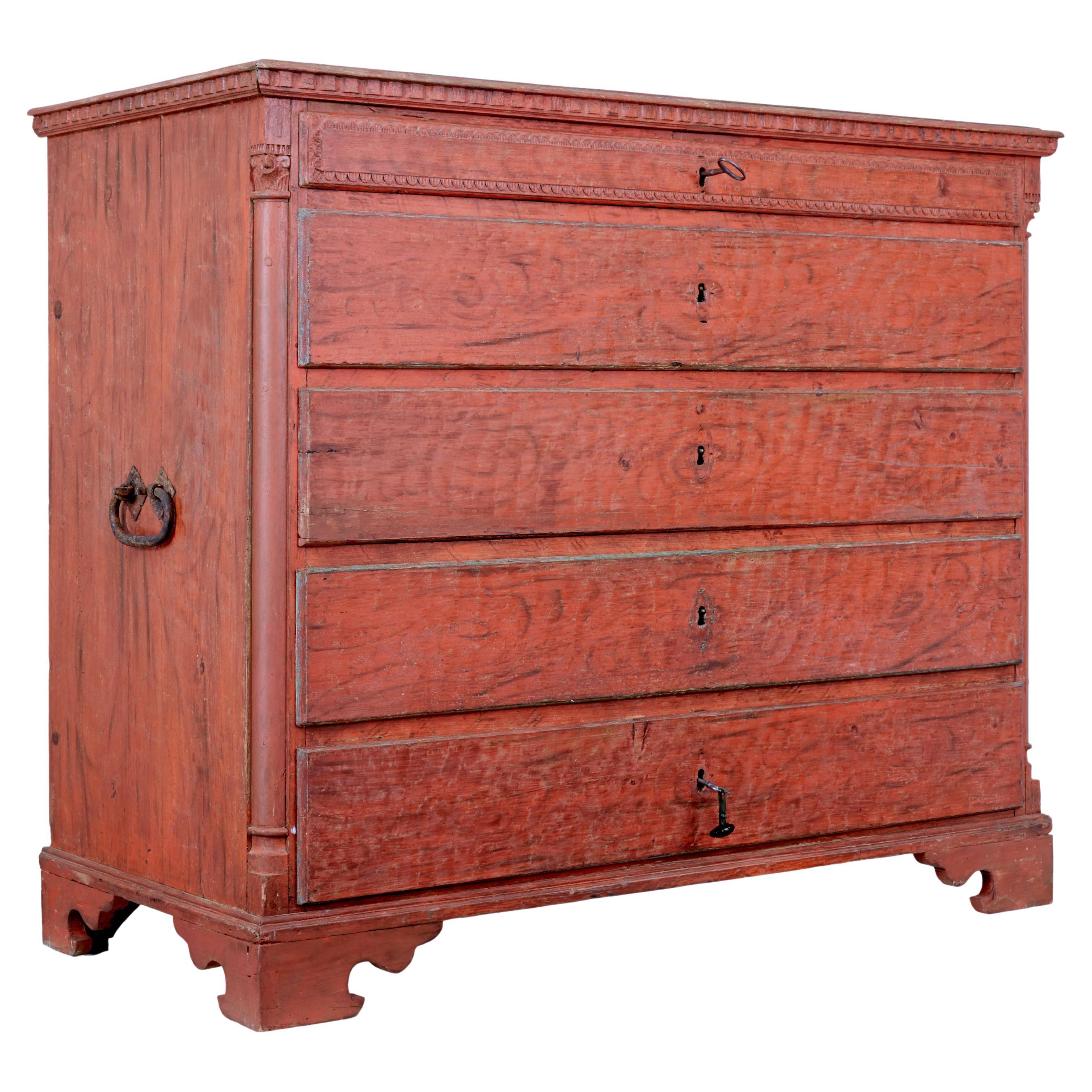 Late 18th century Swedish Gustavian painted chest of drawers For Sale