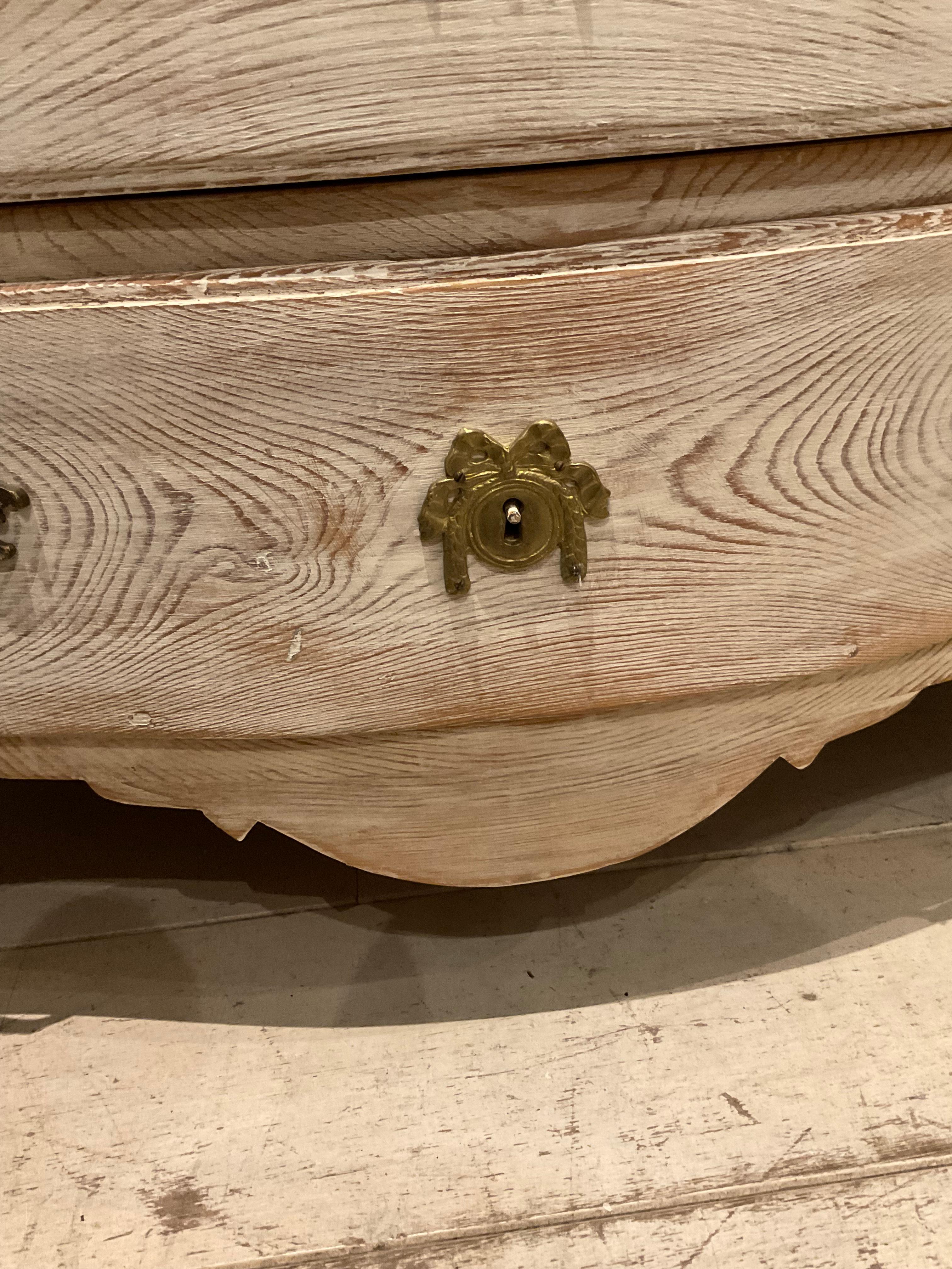  18th Century Swedish Oak Serpentine Front Three Drawer Commode 6