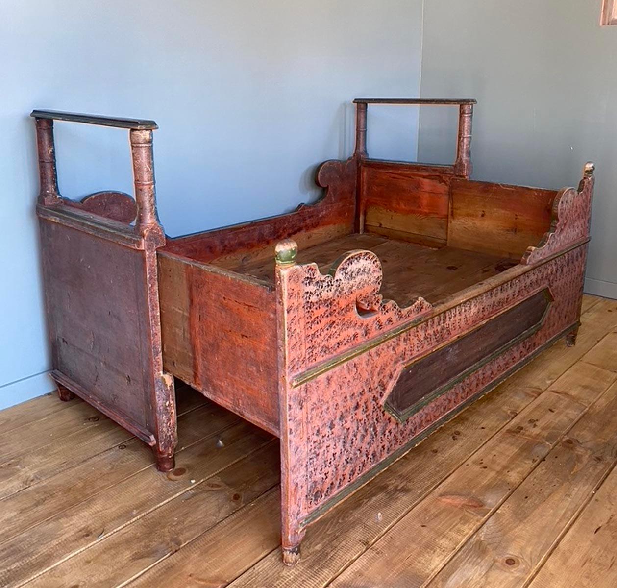 Rustic Late 18th Century Swedish Painted Pull Out Bed For Sale