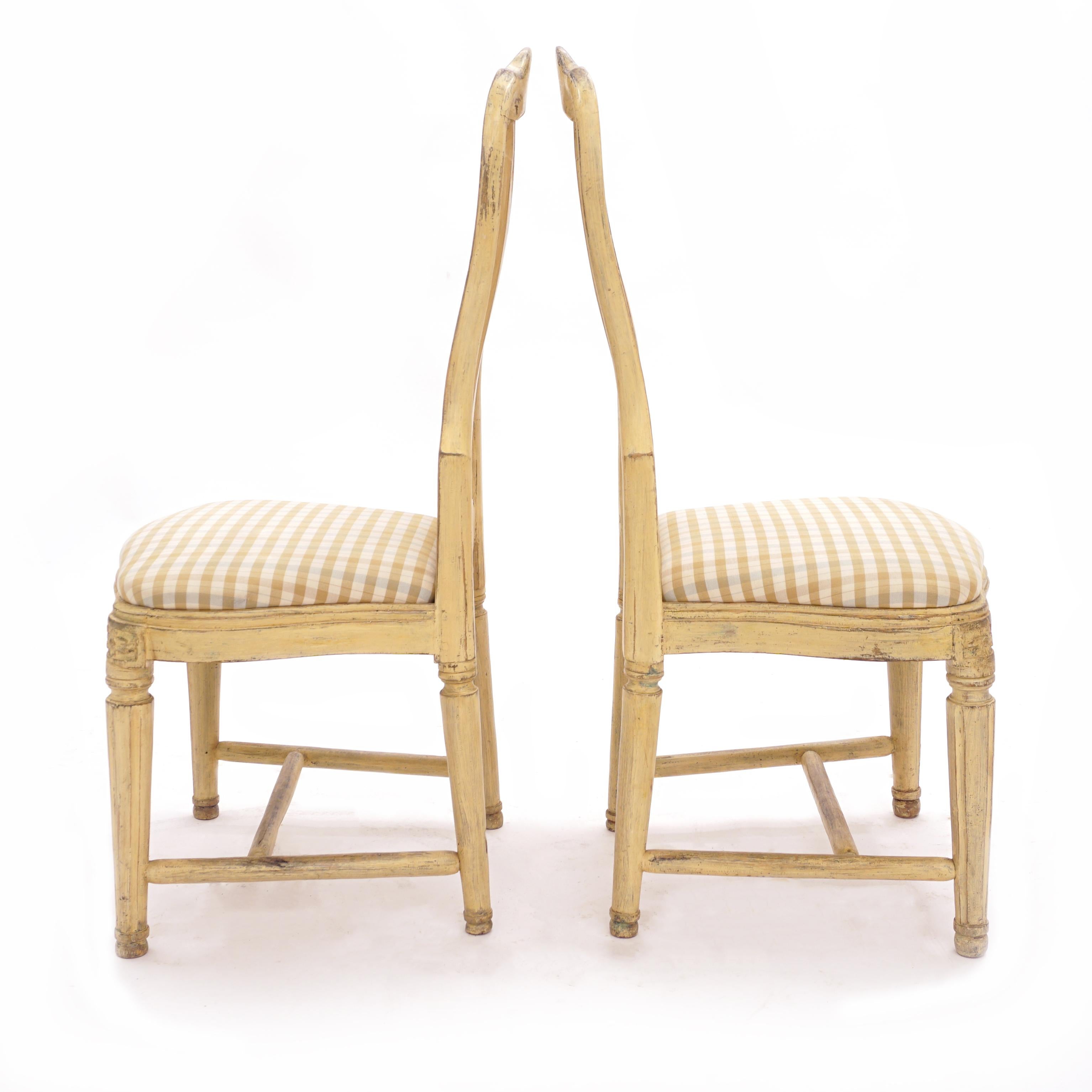 Late 18th Century Swedish Pair Og Gustavian Chairs, Sweden, circa 1780-1800 In Good Condition For Sale In Aabenraa, DK