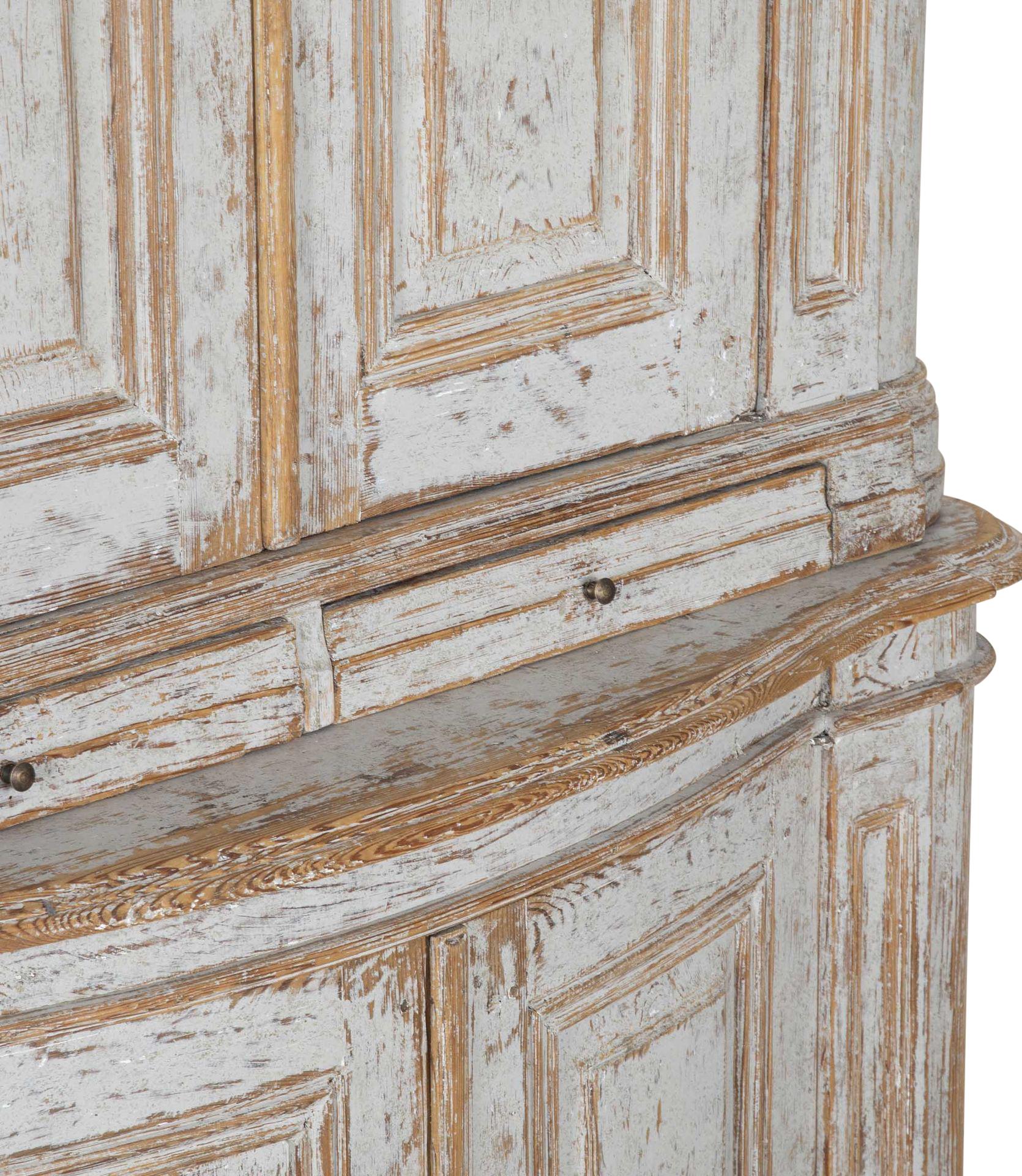 Cabinet suédois de la fin du XVIIIe siècle de la période rococo en vente 4