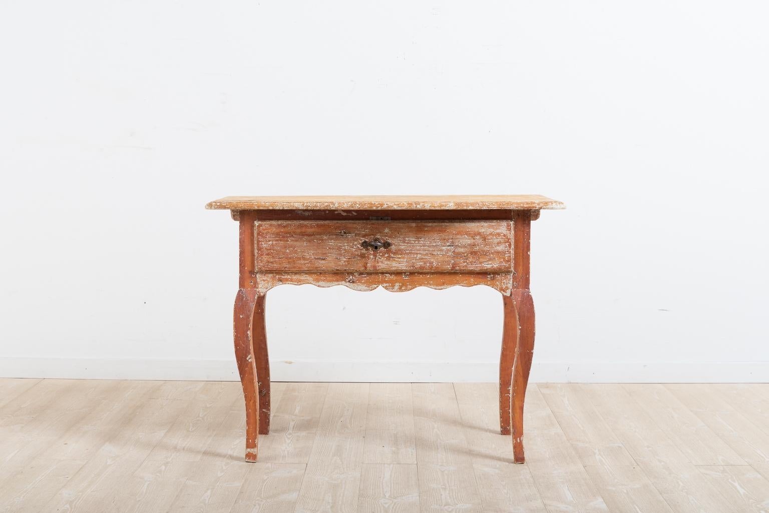 Hand-Crafted Late 18th Century Swedish Rococo Side Table For Sale