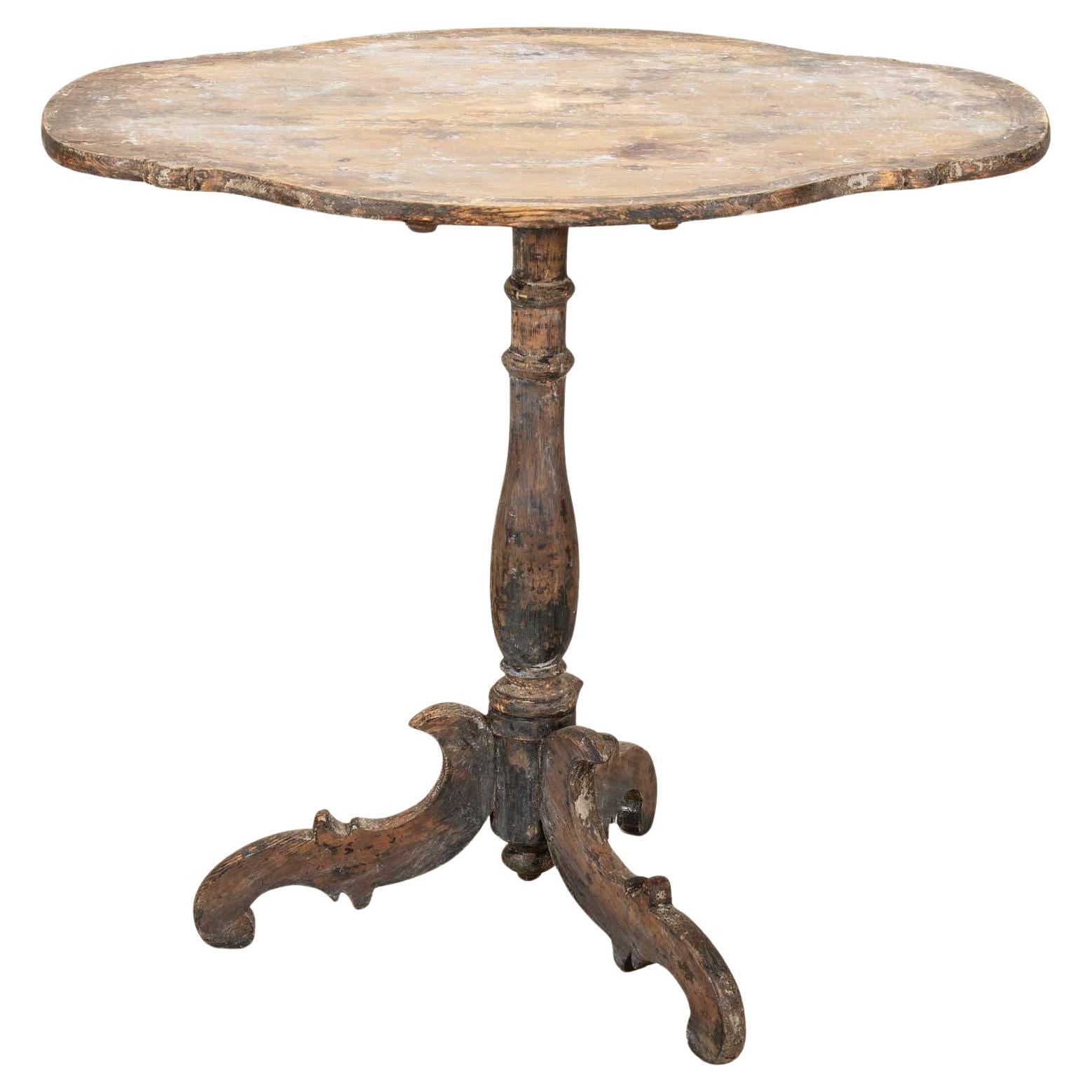 Tavolo rococò svedese della fine del XVIII secolo con vernice originale in vendita