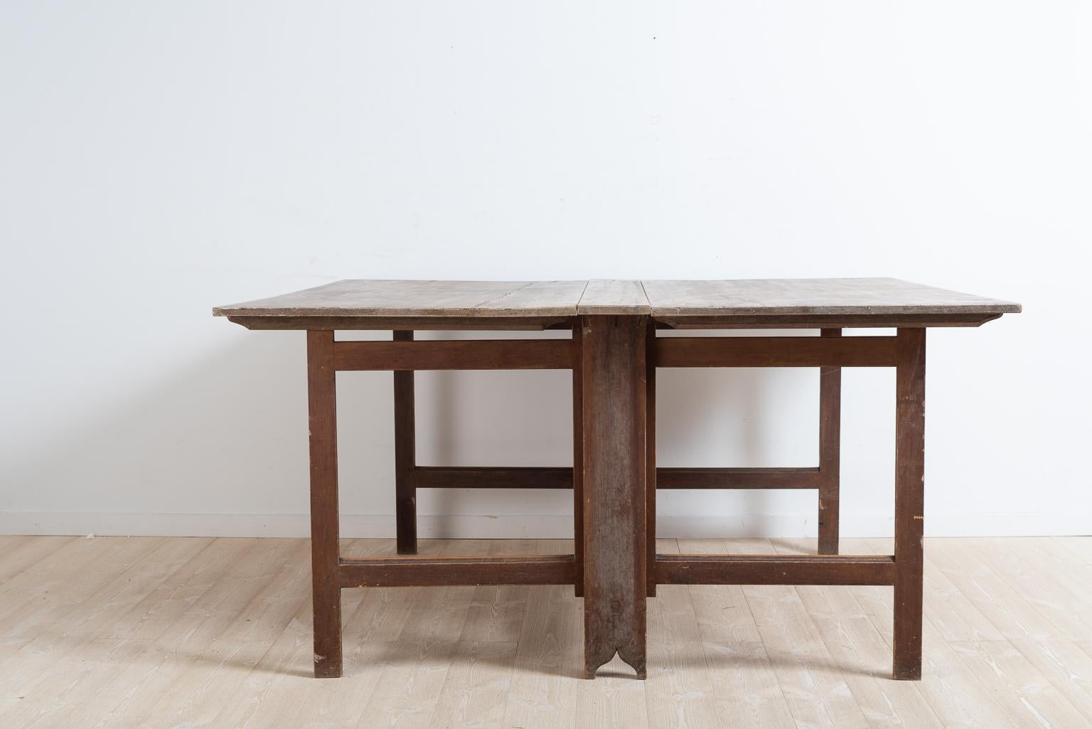 Late 18th Century Swedish Untouched Gustavian Drop-Leaf Table For Sale 2