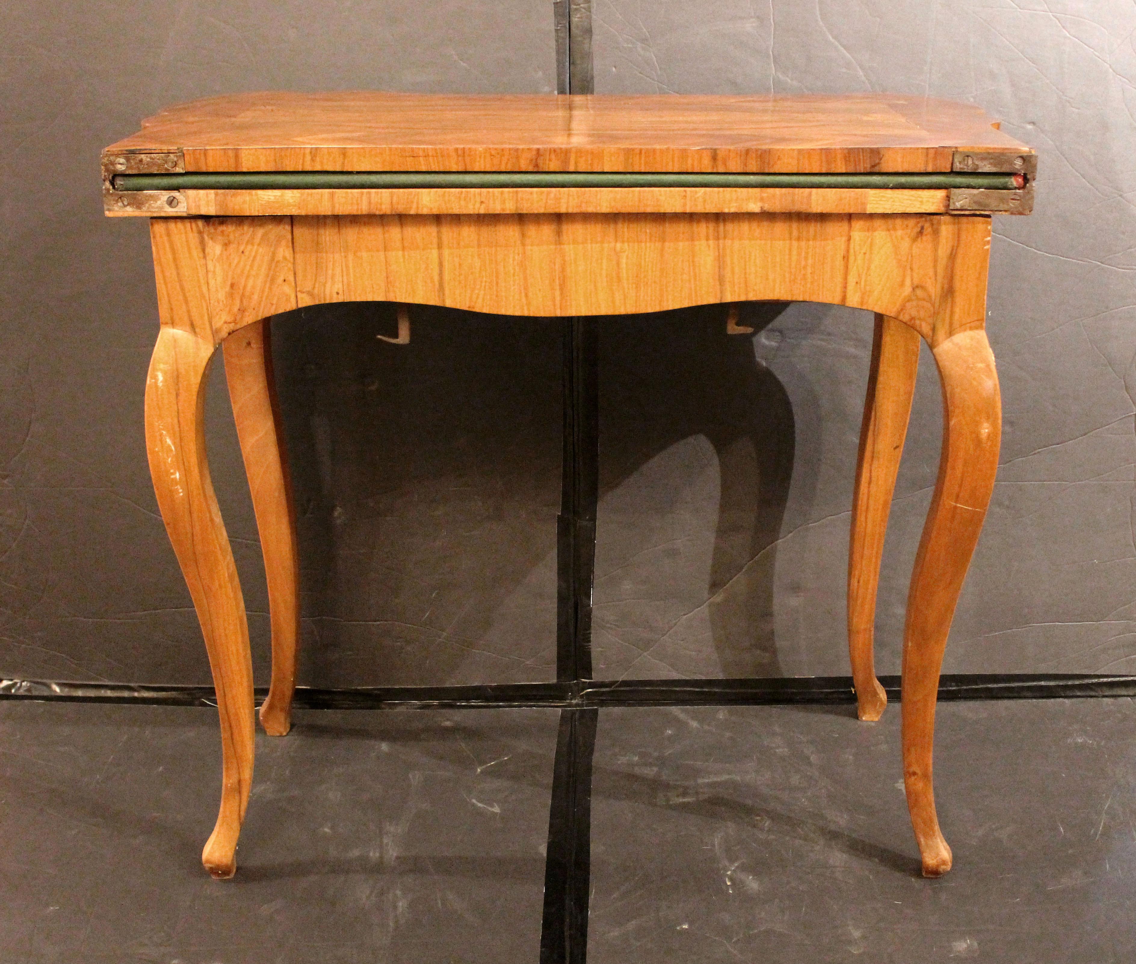 Veneer Late 18th Century Swiss or German Walnut Games Table For Sale