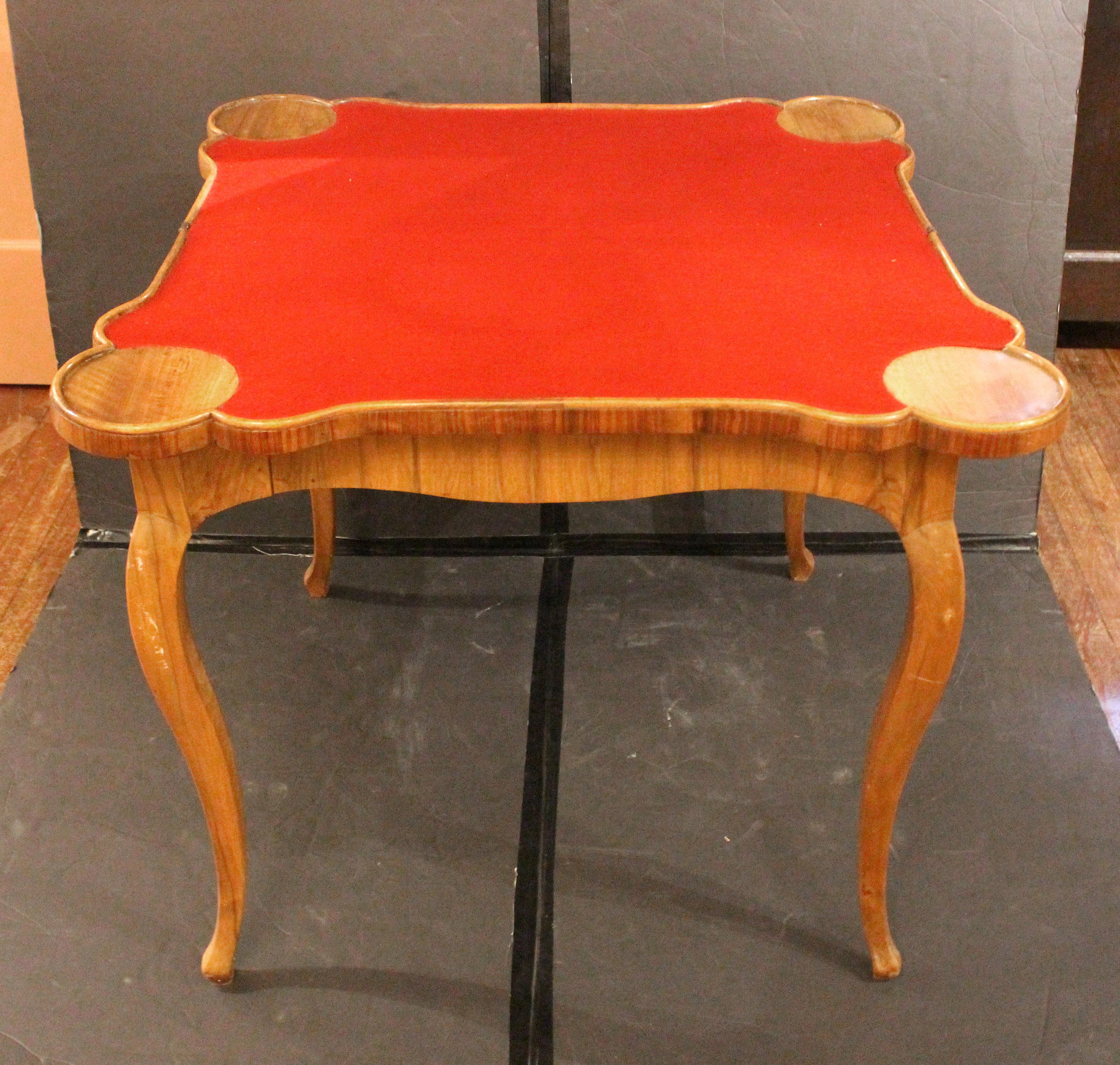 Late 18th Century Swiss or German Walnut Games Table In Good Condition For Sale In Chapel Hill, NC