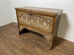 Syrianische Ehering aus dem späten 18. Jahrhundert mit Perlmutt-Intarsien