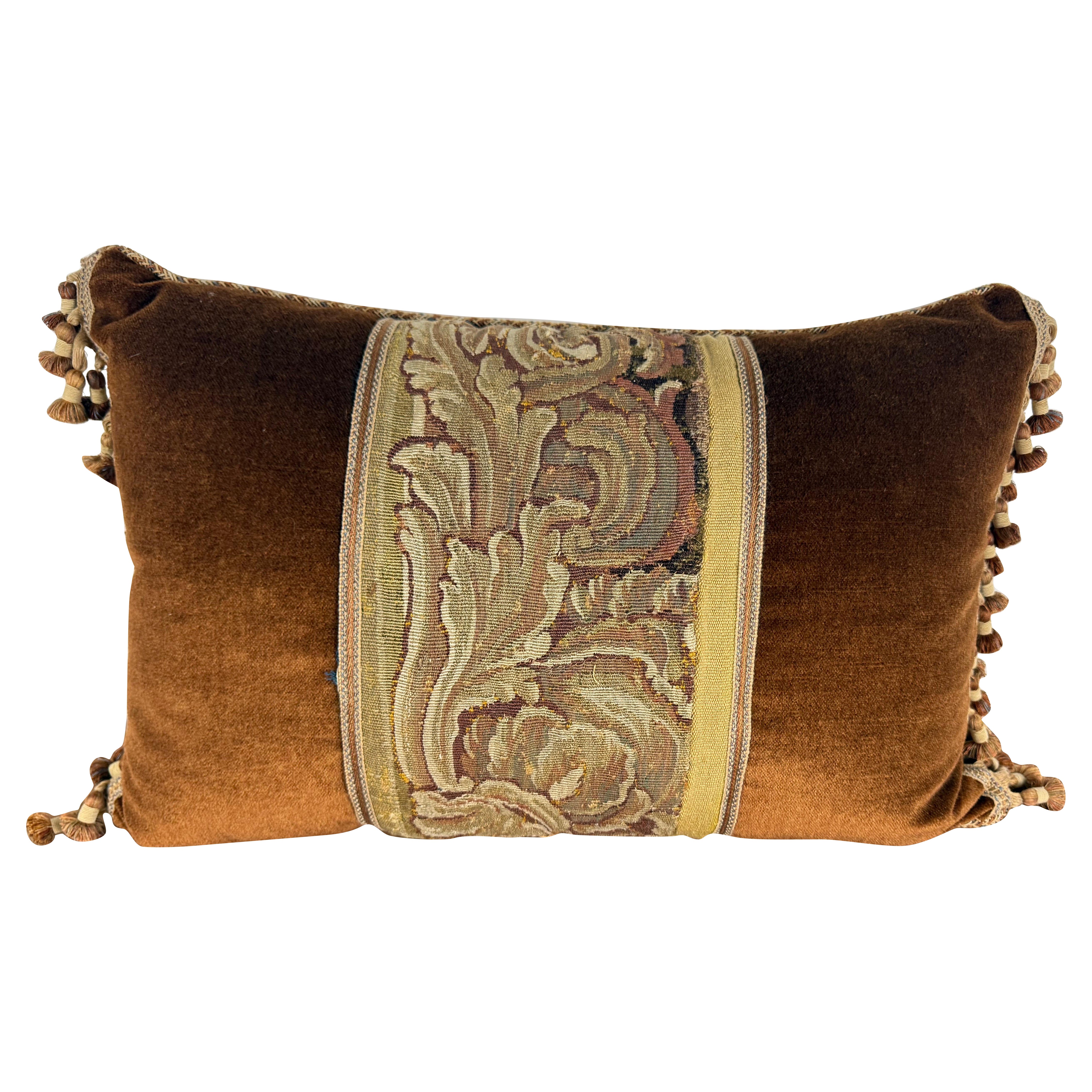 Cuscino ad arazzo della fine del XVIII secolo con velluto e rifiniture contemporanee