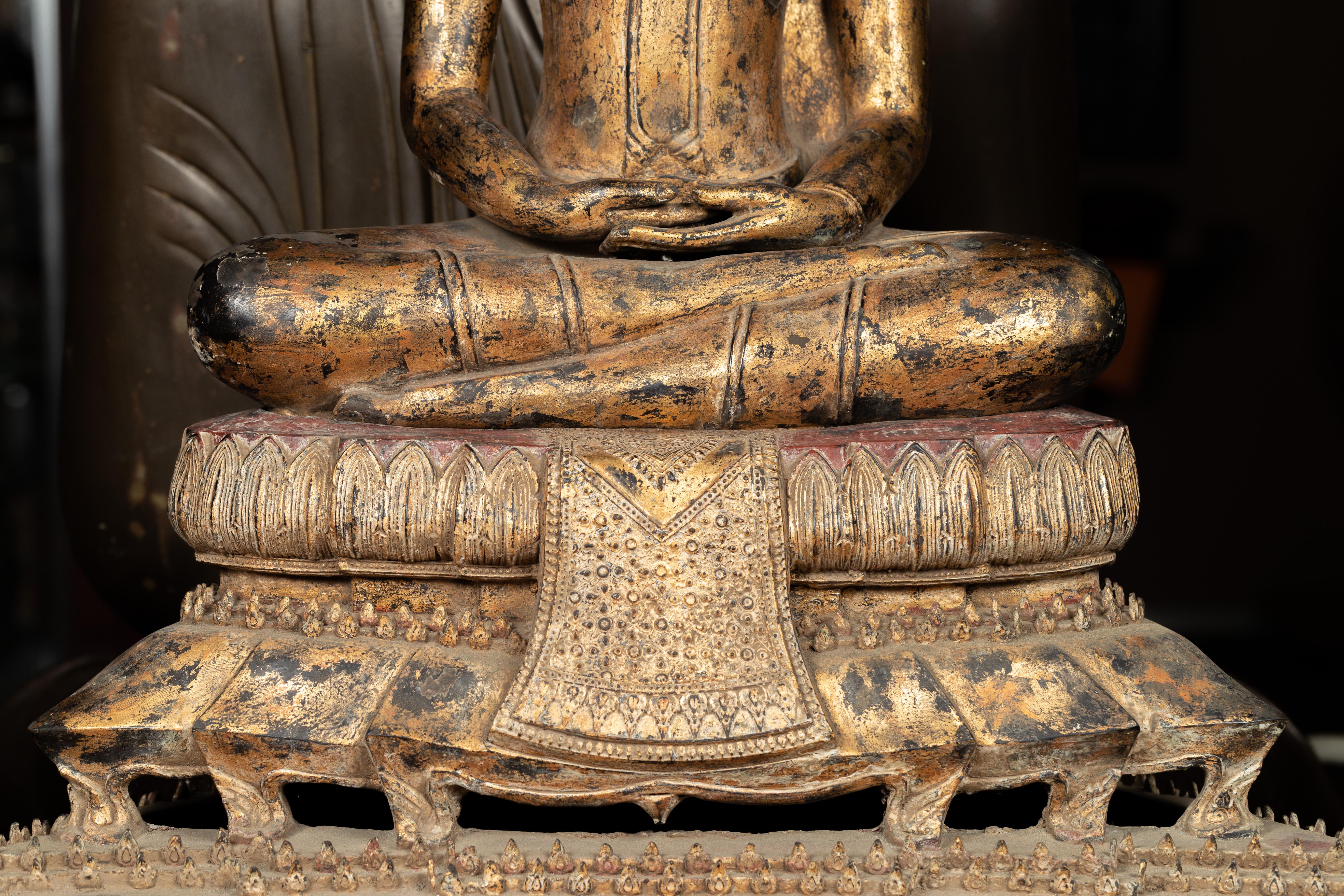 Late 18th Century Thai Gilt Bronze Meditative Seated Buddha Statue on Pedestal 1
