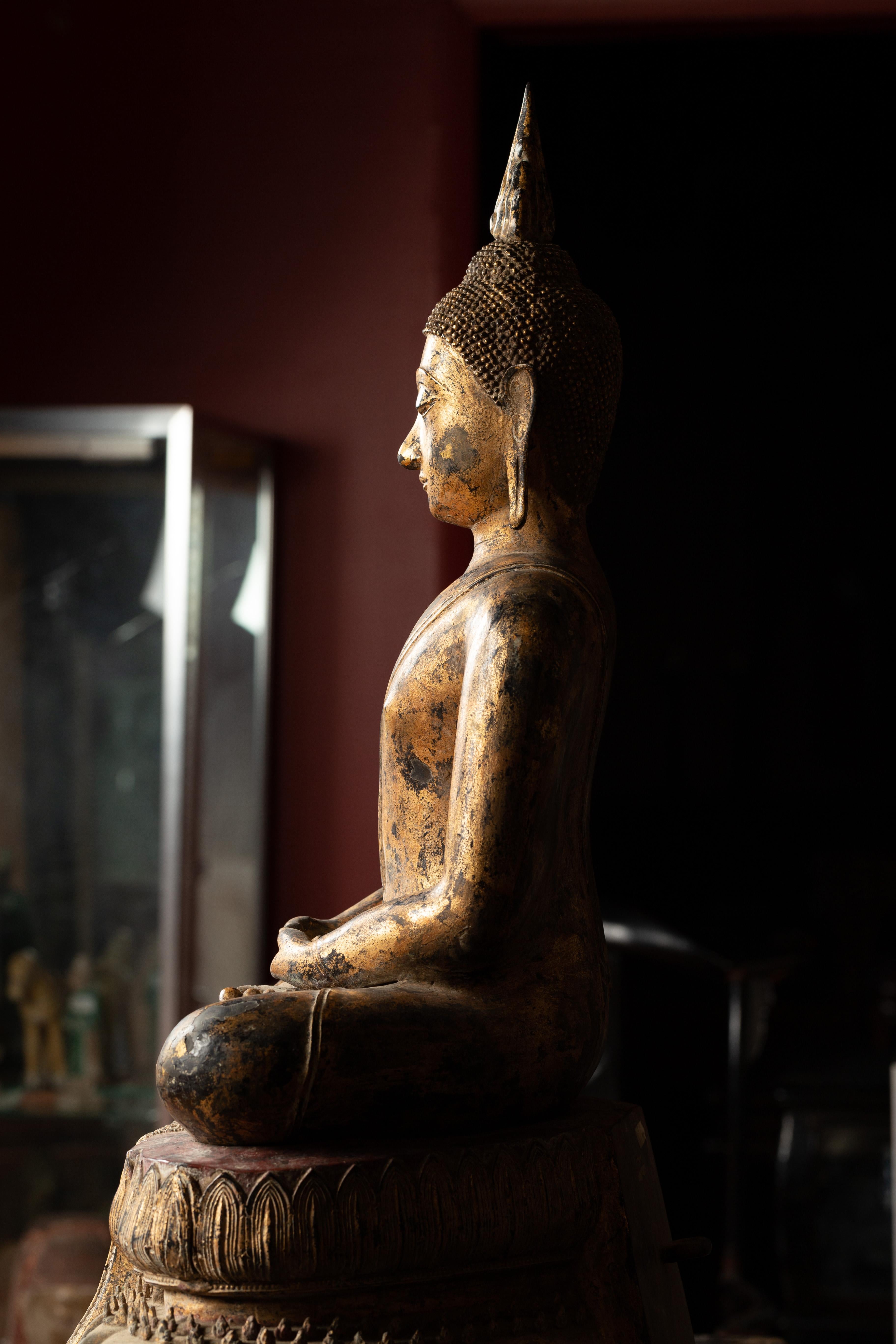 Late 18th Century Thai Gilt Bronze Meditative Seated Buddha Statue on Pedestal 3