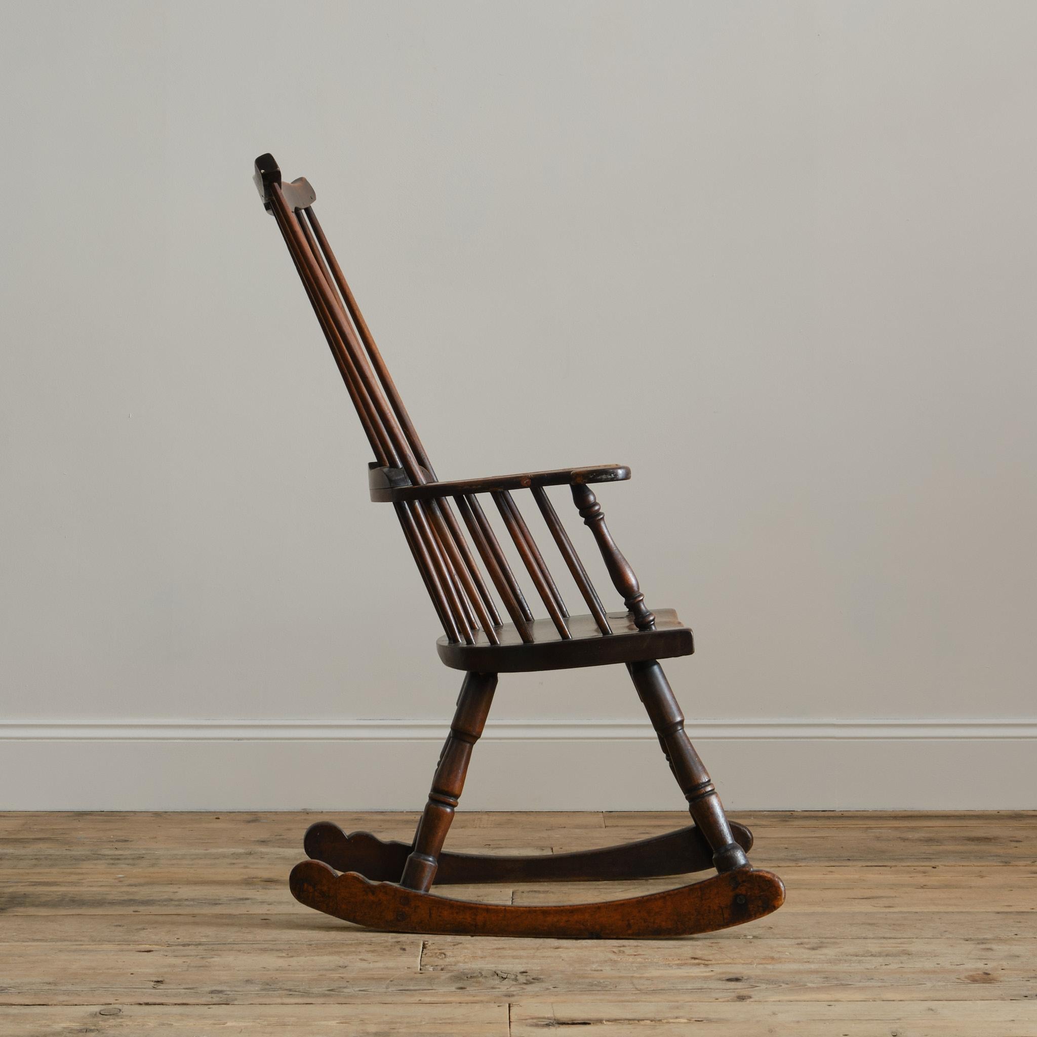 Late 18th Century Thames Valley Rocking Windsor Chair In Good Condition For Sale In Batley, GB