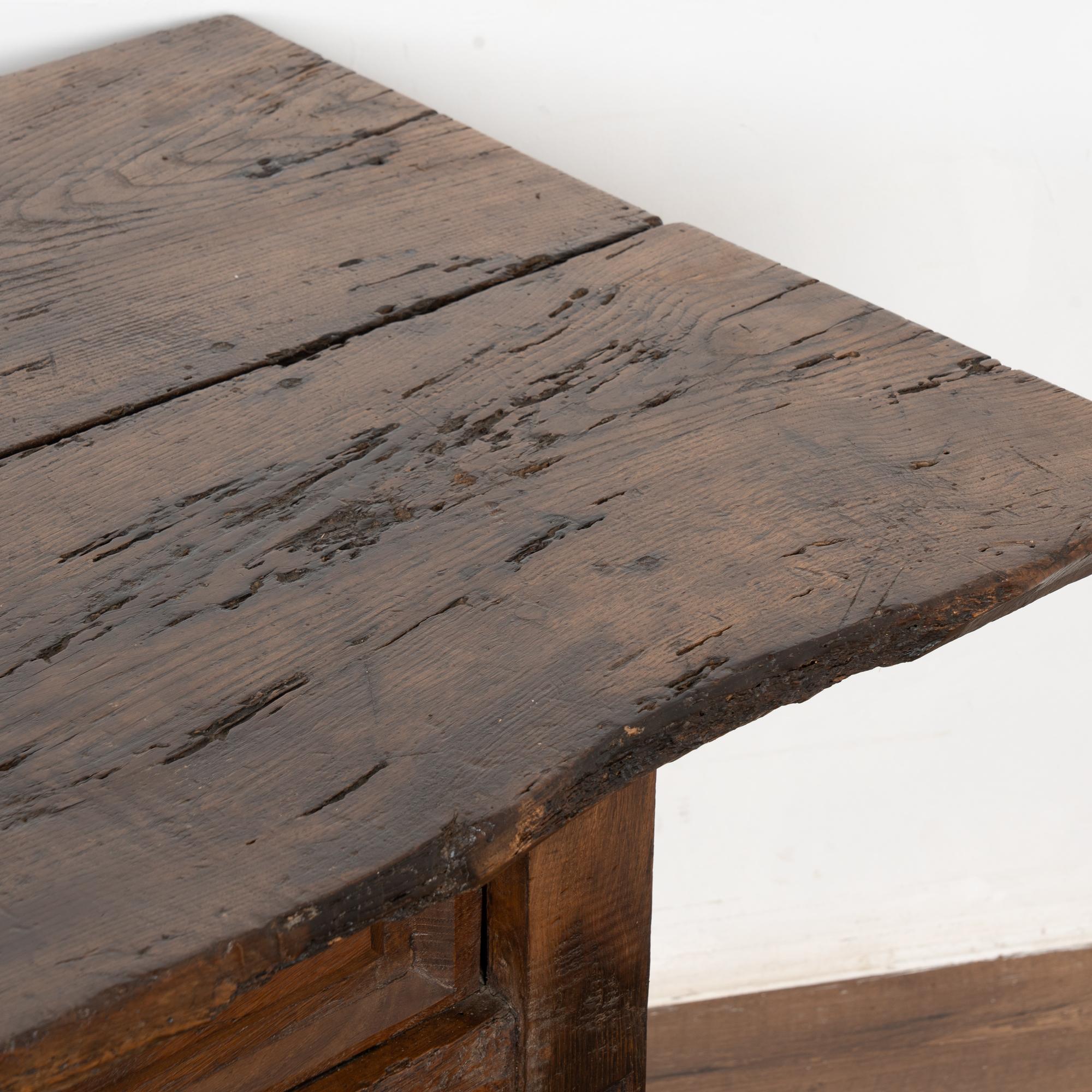 Late 18th Century Three Drawer Oak Console Table, Portugal For Sale 5