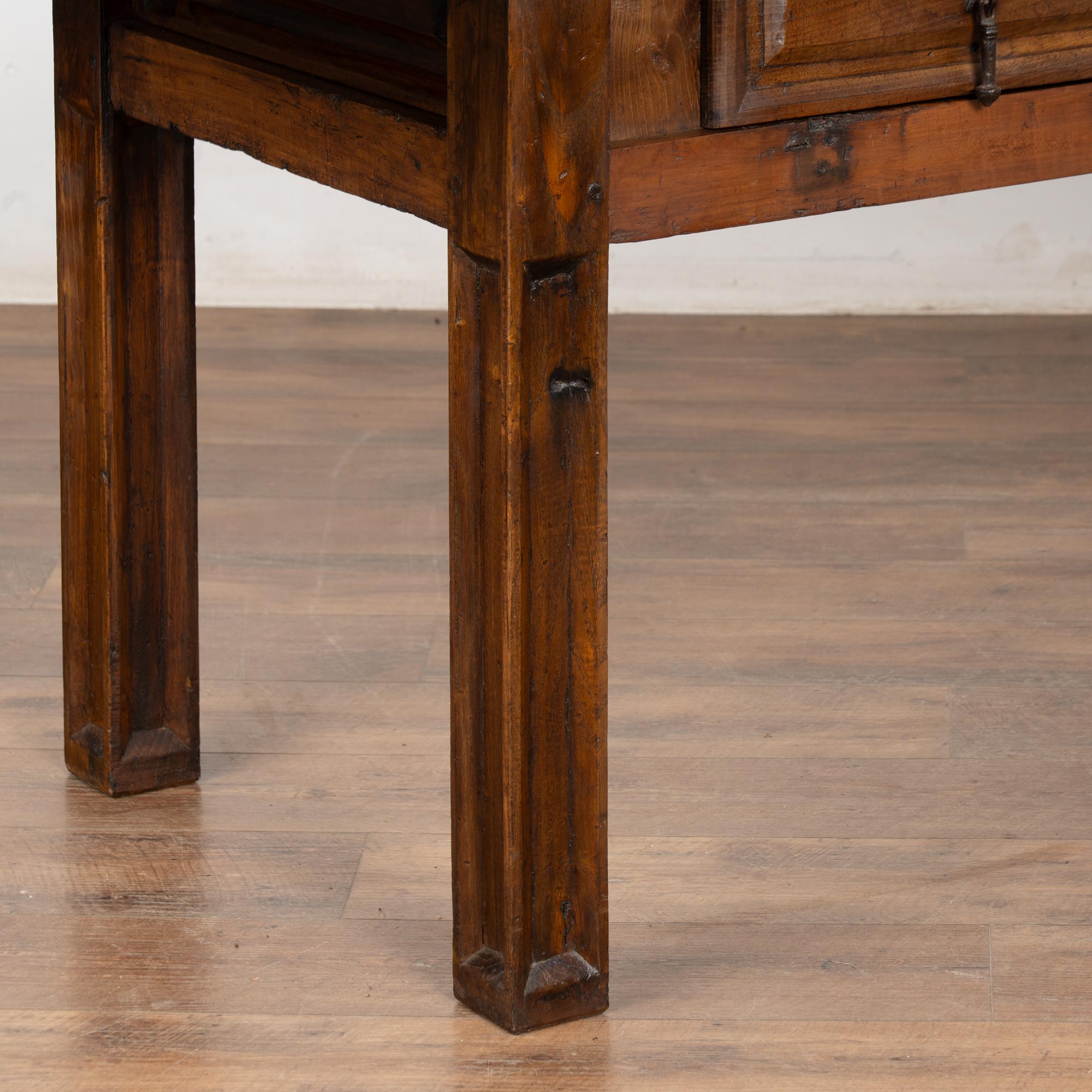 Late 18th Century Three Drawer Oak Console Table, Portugal For Sale 7