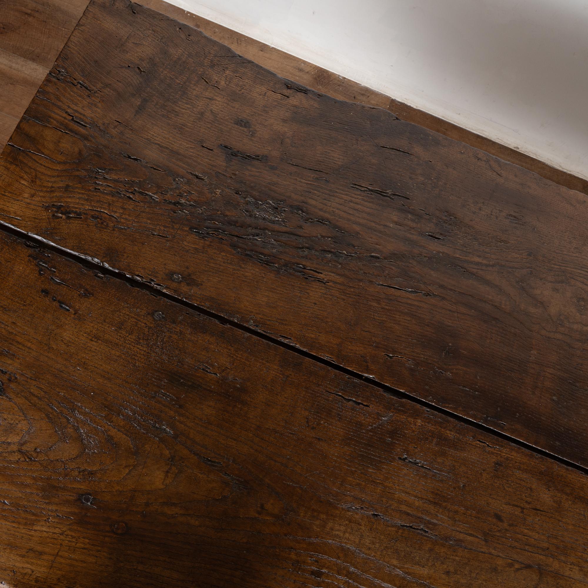 Late 18th Century Three Drawer Oak Console Table, Portugal For Sale 2