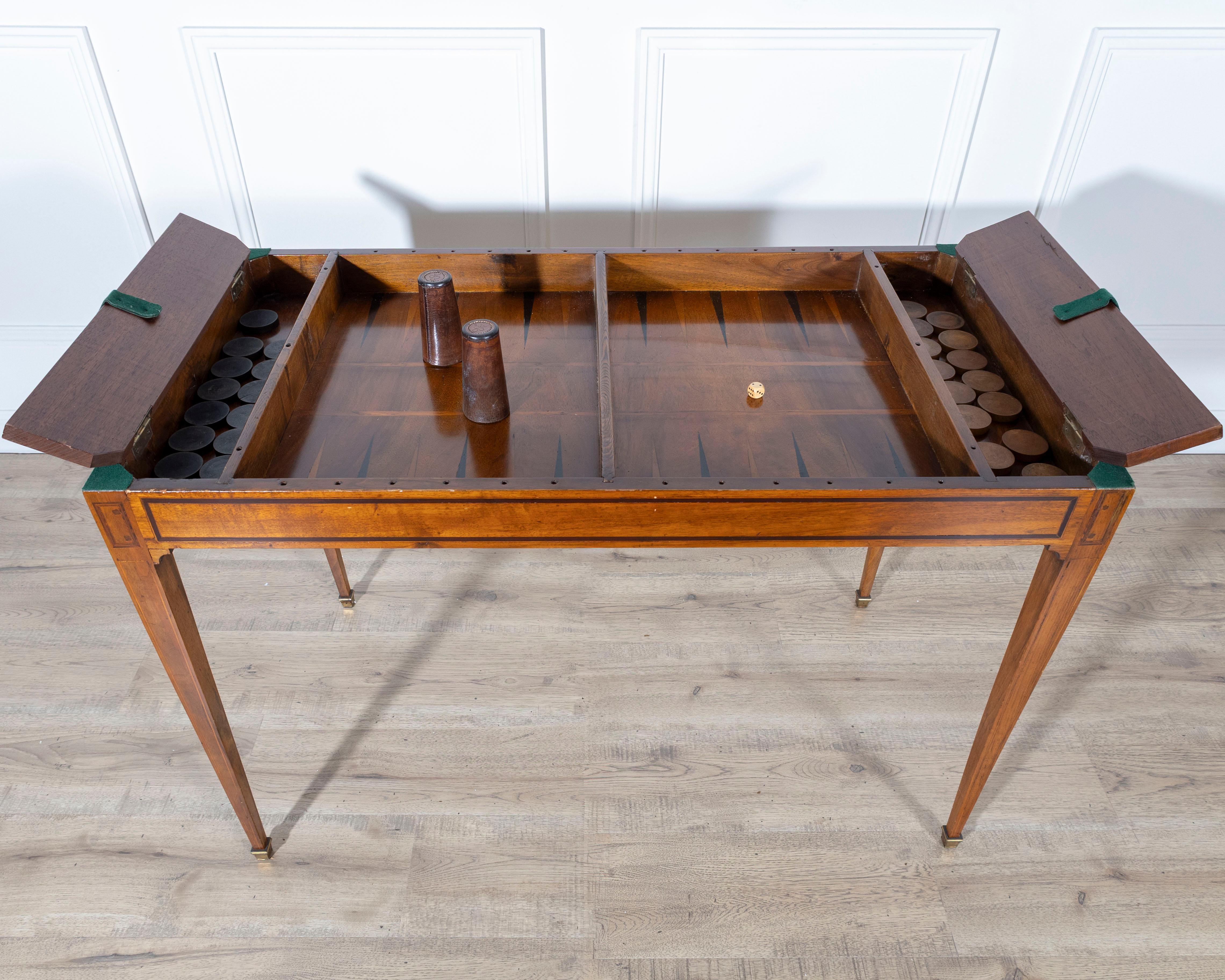Late 18th-Century Tric Trac Games Table in Varnished Marquetry For Sale 7