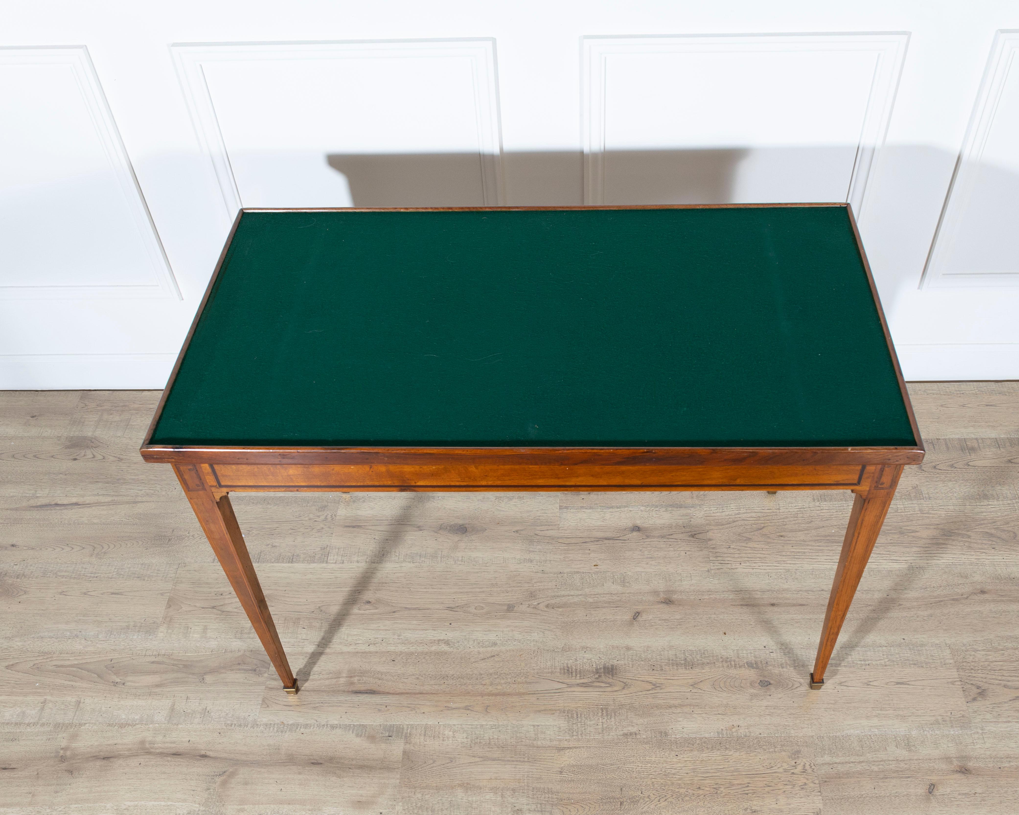 Late 18th-Century Tric Trac Games Table in Varnished Marquetry In Good Condition For Sale In Atlanta, GA