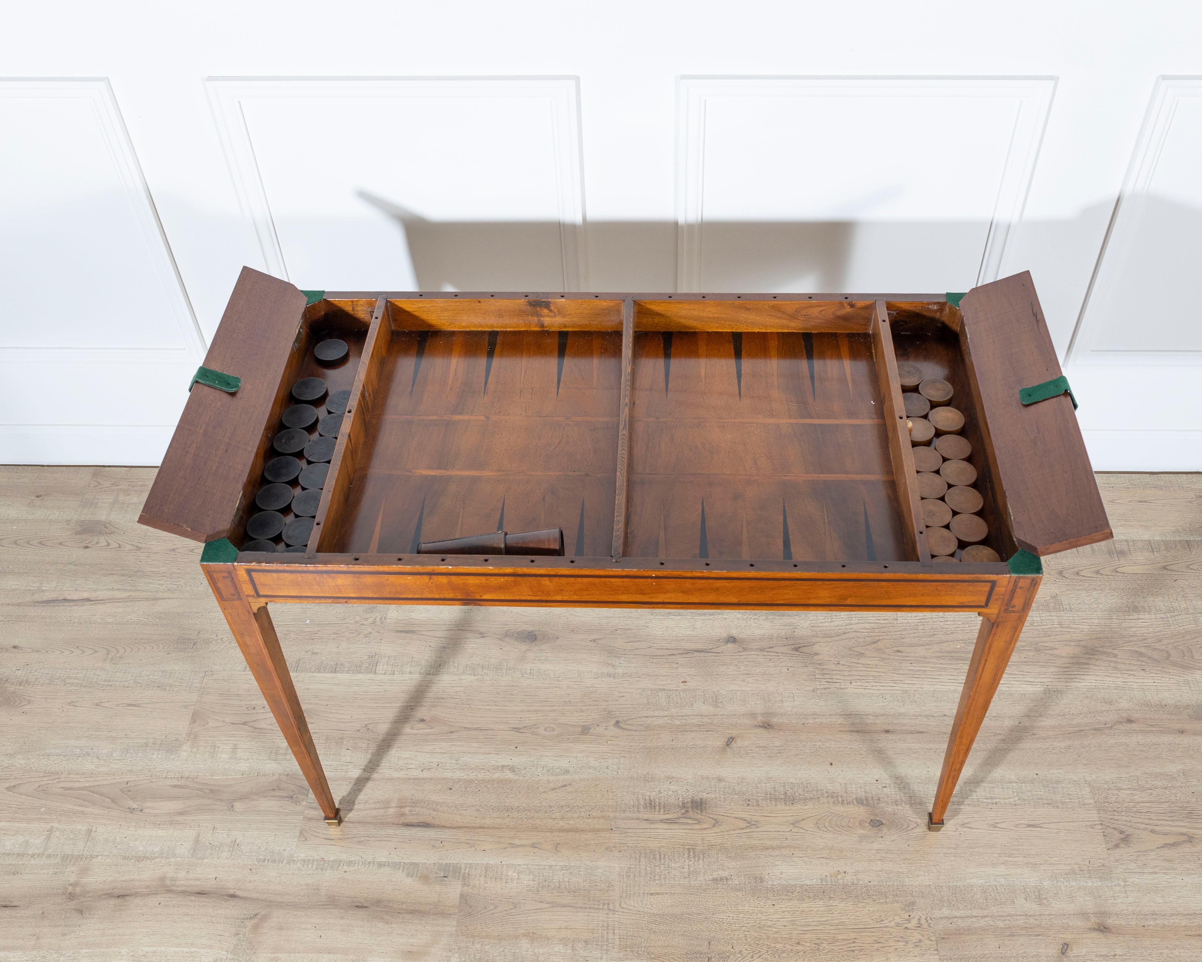 Walnut Late 18th-Century Tric Trac Games Table in Varnished Marquetry For Sale