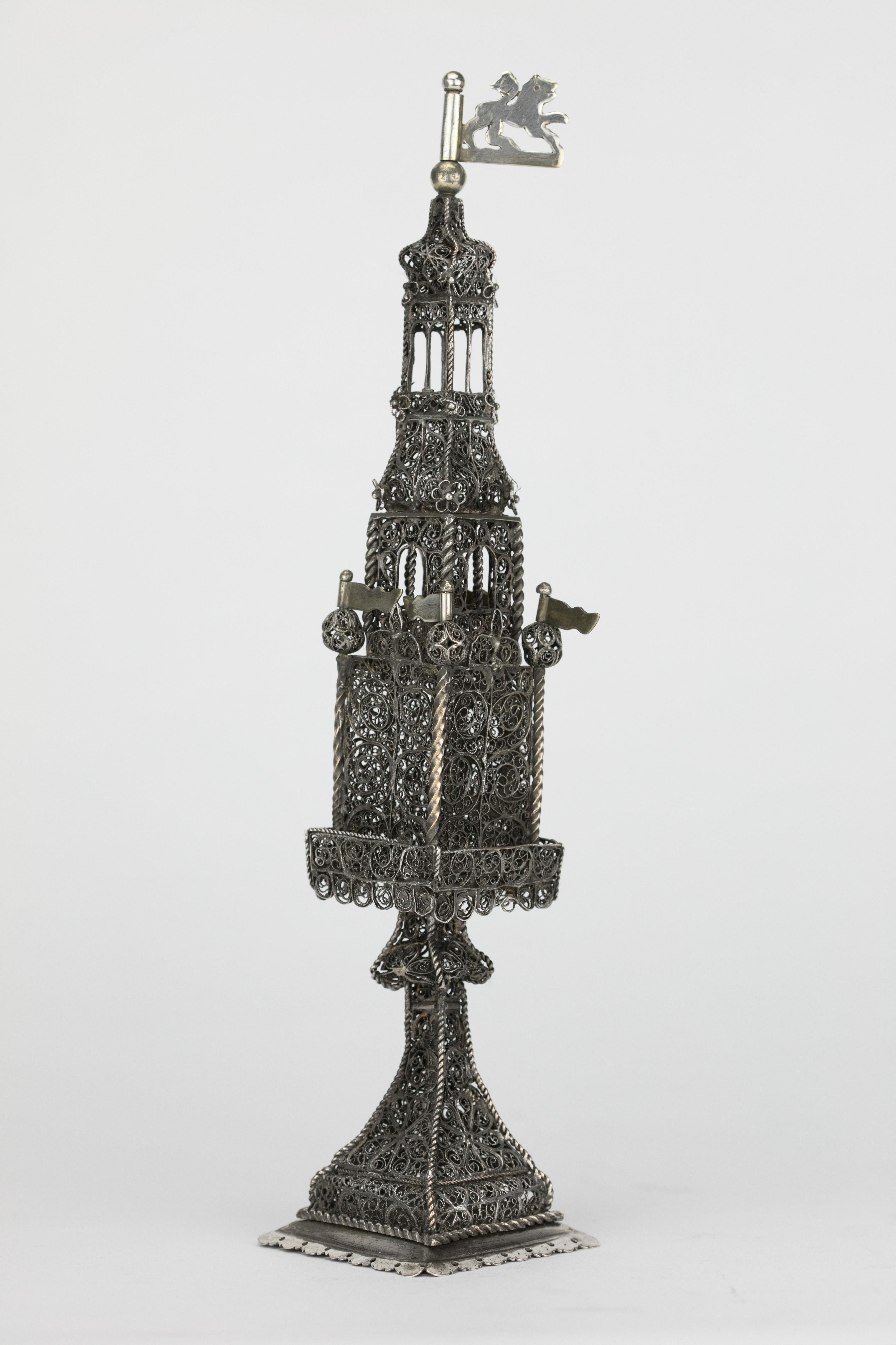 Late 18th Century Ukrainian Silver Spice Tower In Good Condition In New York, NY