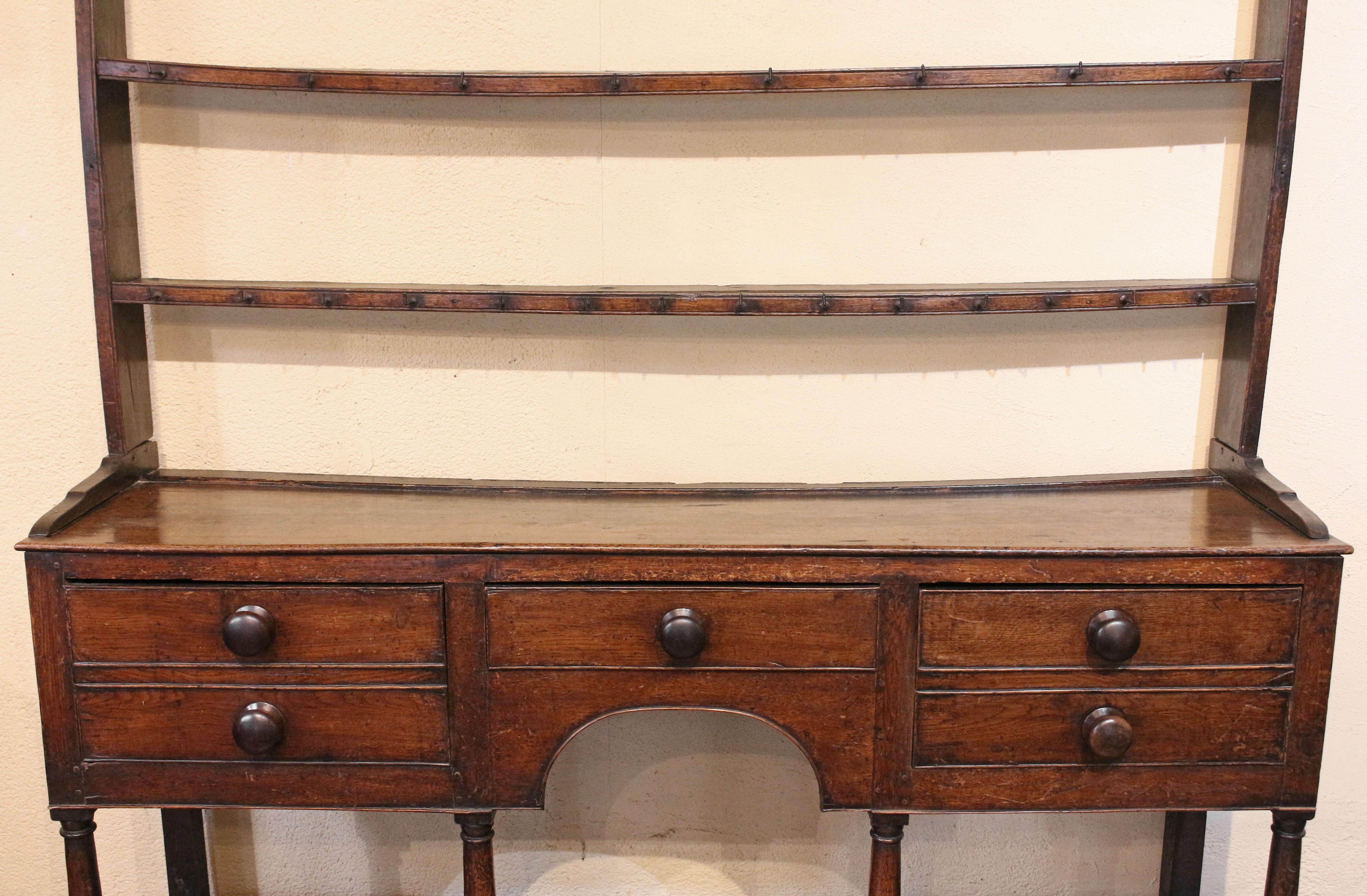 Late 18th Century Welsh Dresser with Pot Shelf Base In Good Condition For Sale In Chapel Hill, NC